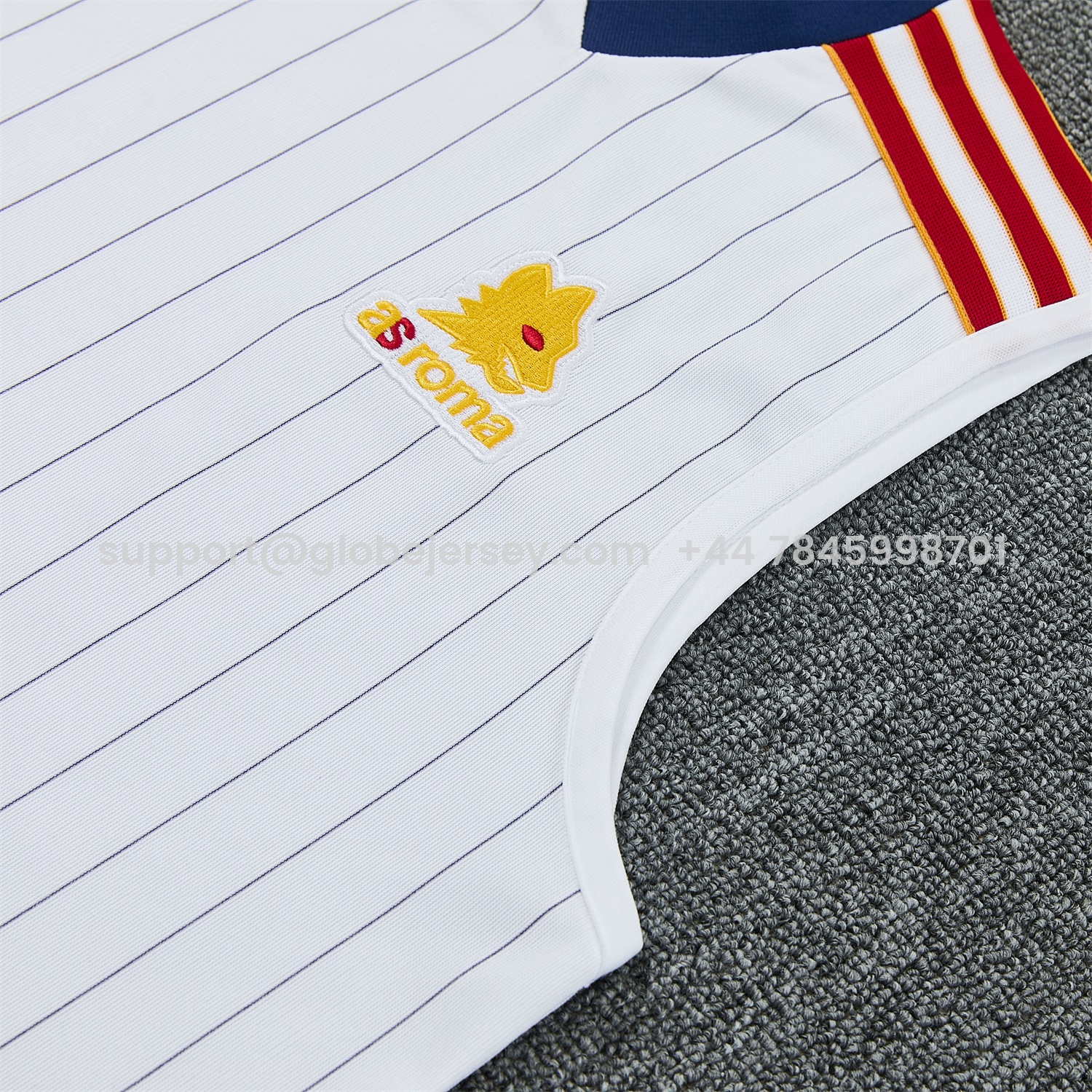 GlobeJersey-Roma 25-26 Retro Style Vest Training Set - White With Red Details Top & Pants
