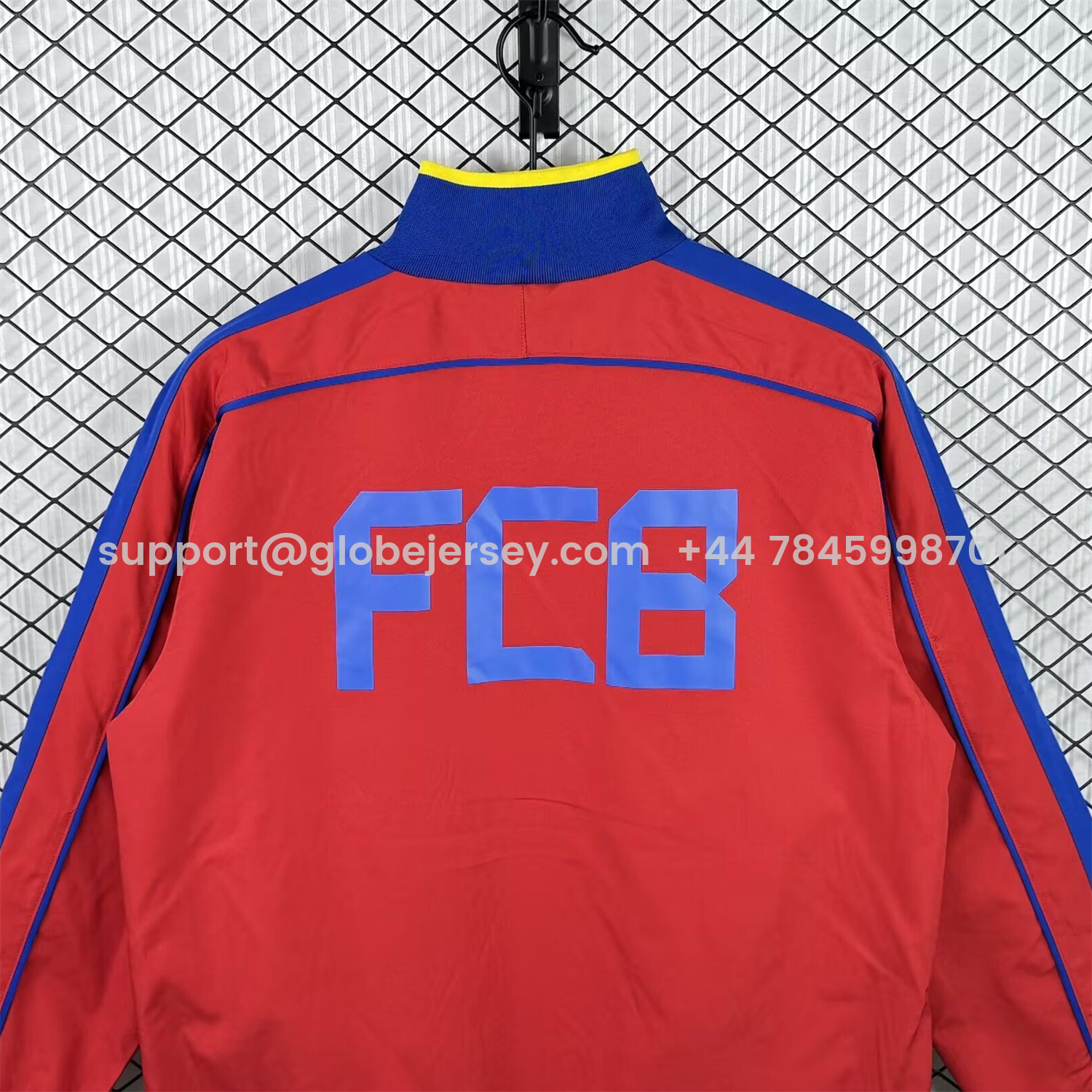 GlobeJersey-Retro Barcelona 2010-11 Windbreaker Jacket - Red