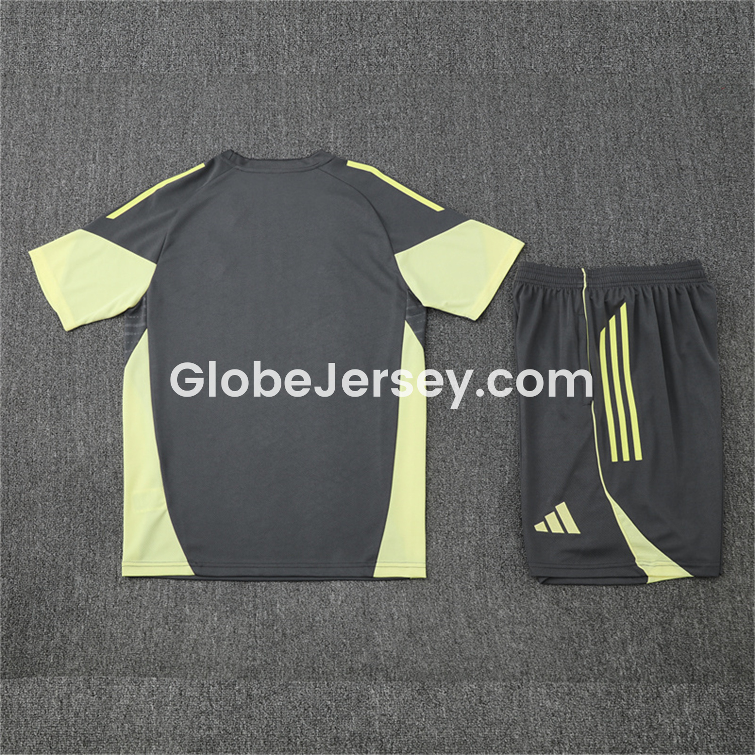GlobeJersey-Real Madrid 25-26 Short-Sleeve Training Set - Deep Grey Top and Shorts