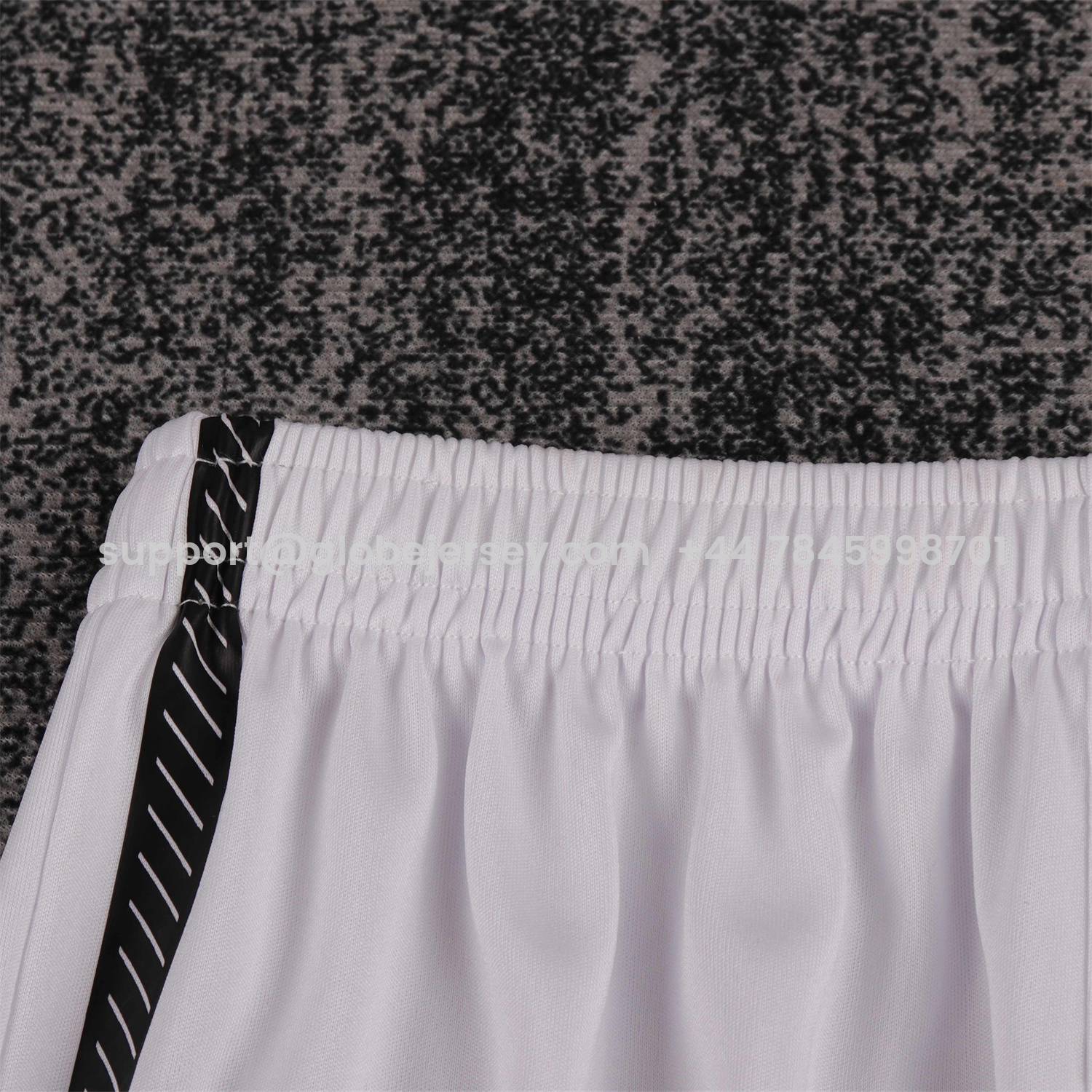 GlobeJersey-Retro Manchester United 2010-11 Home Kids Kit