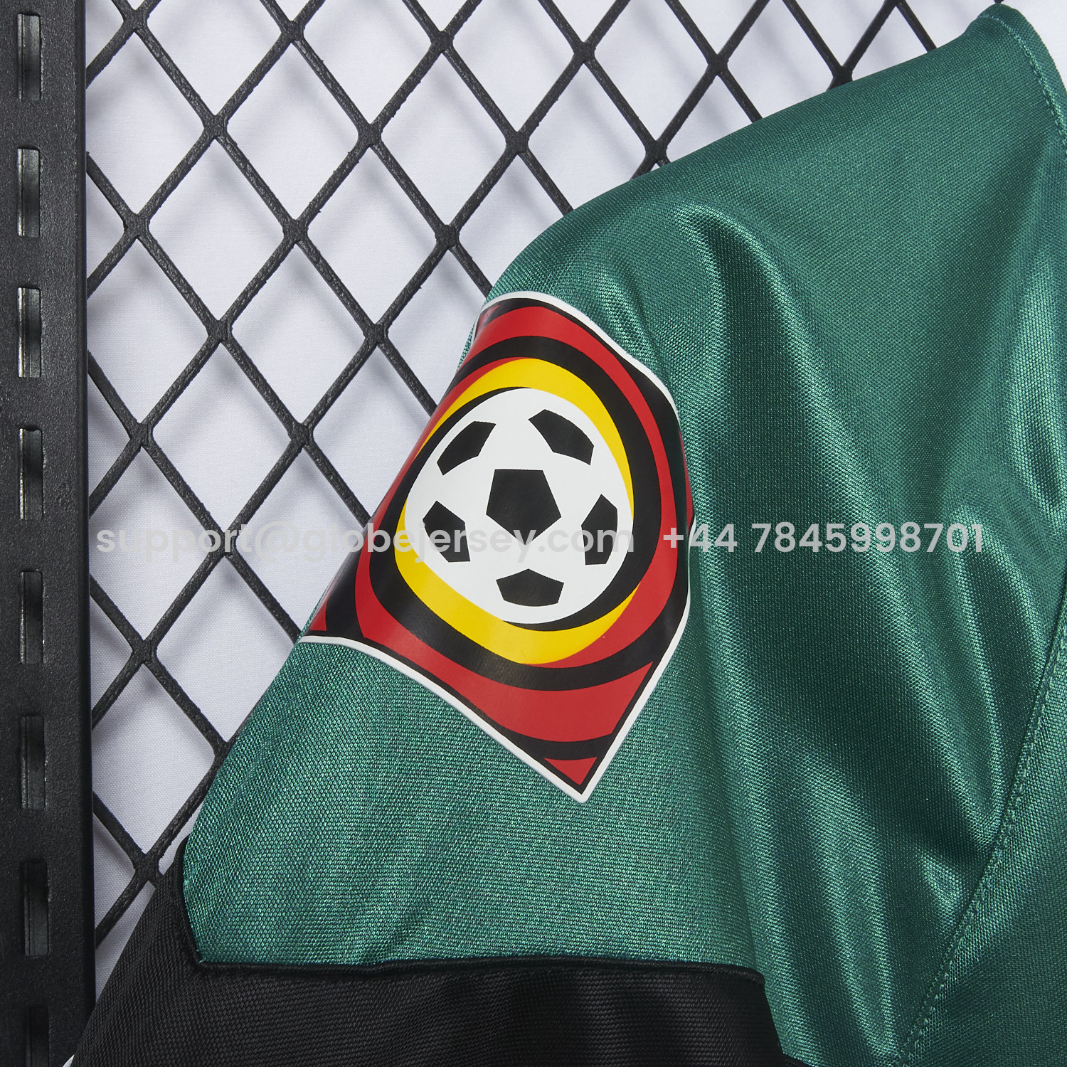 GlobeJersey-Retro Hamburger SV 1996-97 Third Jersey