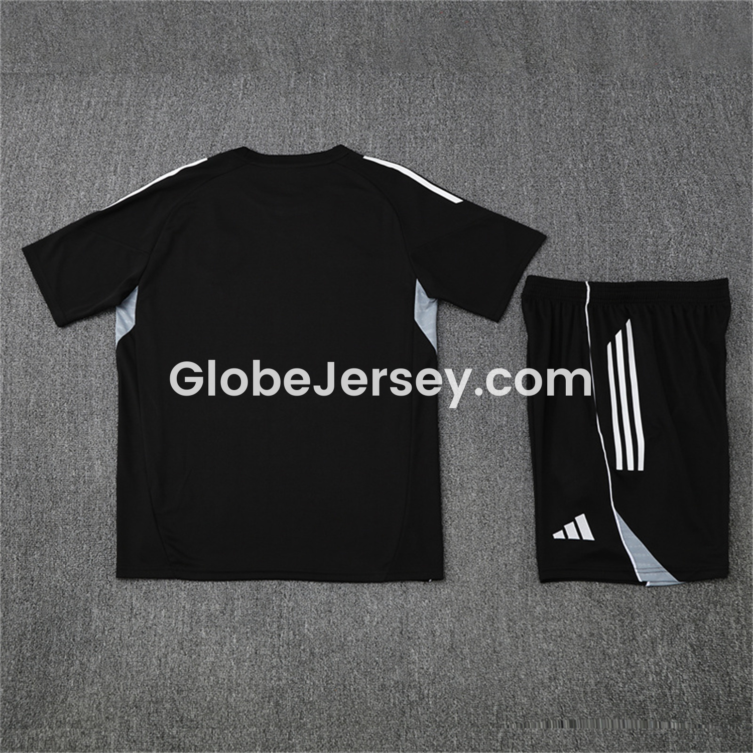 GlobeJersey-INT M.A.M 25-26 Kids Short-Sleeve Training Set - Black Top and Shorts