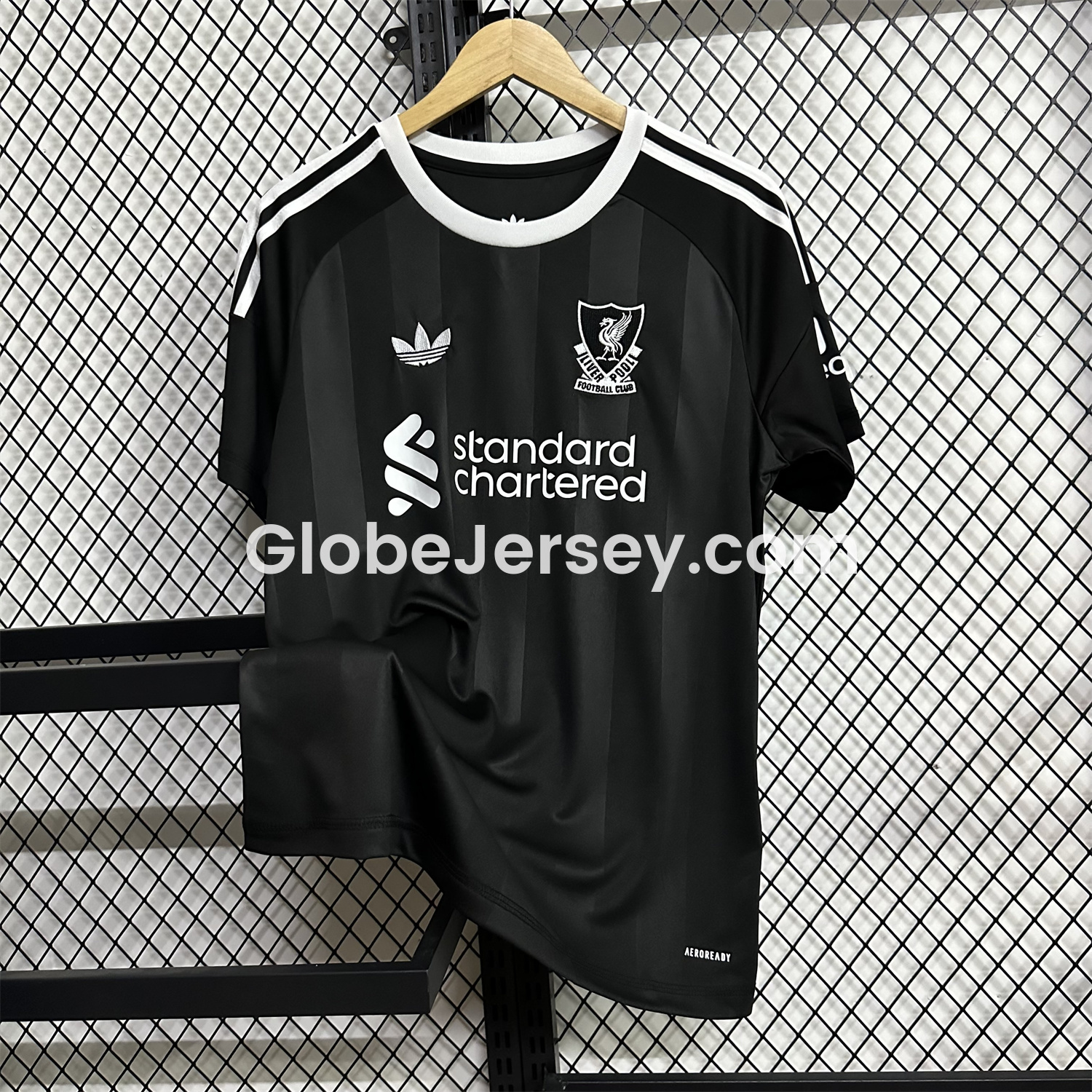 GlobeJersey-Liver.pool 25-26 Black Trefoil Goalkeeper Jersey - Fans Version