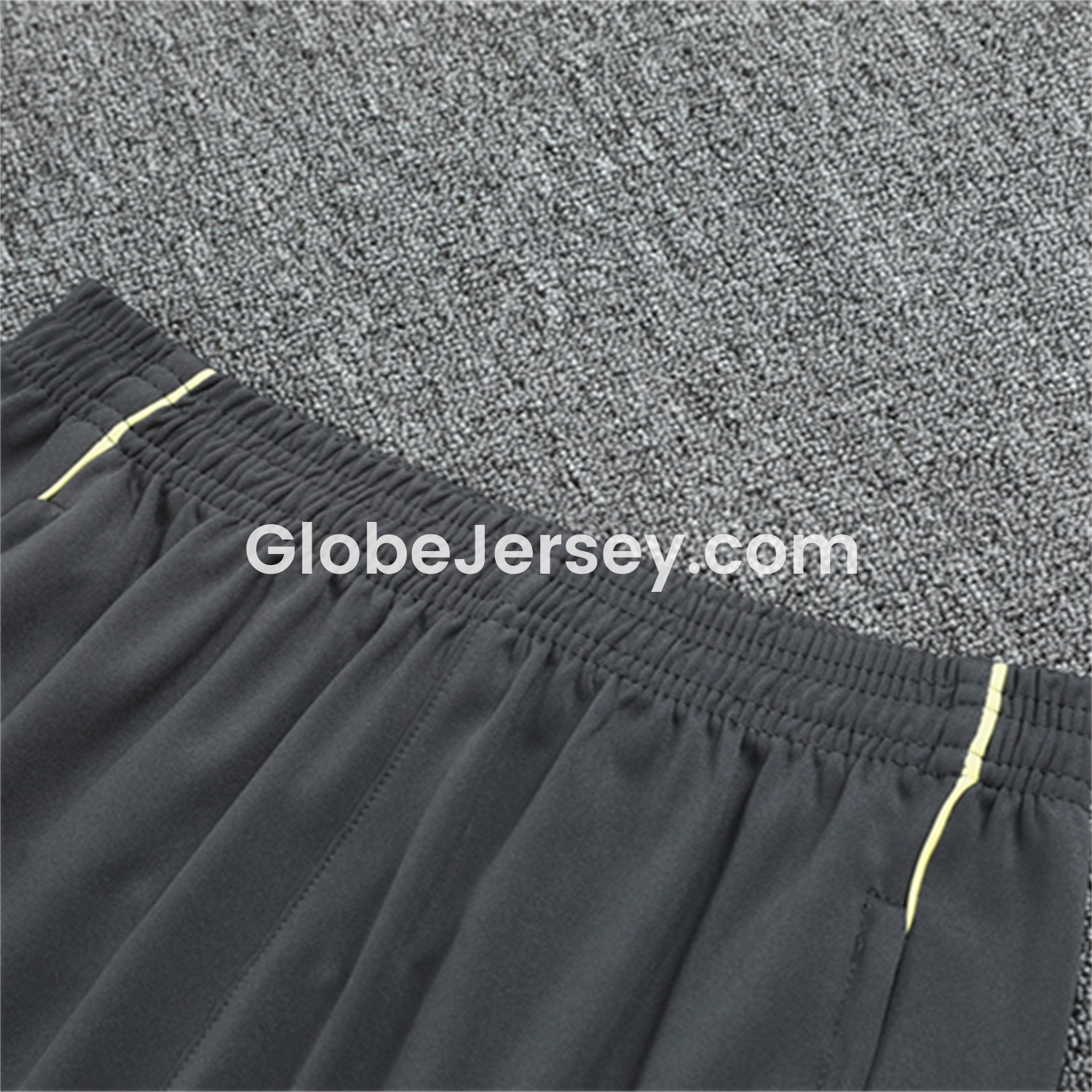 GlobeJersey-Real Madrid 25-26 Long Sleeves Training Set - Yellow Top & Gray Pants