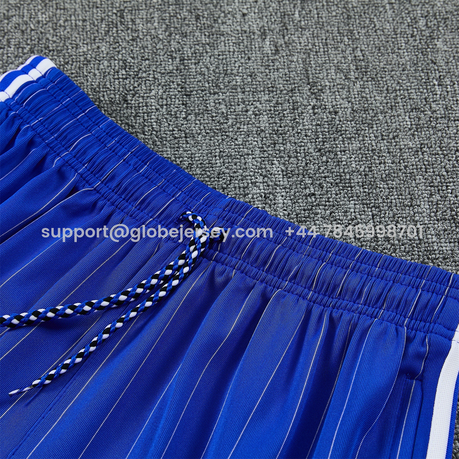 GlobeJersey-C.H.E.L.S.E.A 25-26 Retro Style Vest Training Set - White Top & Blue Stripes Pants