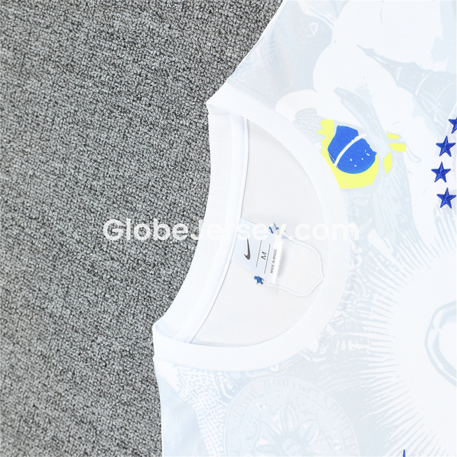 GlobeJersey-Brazil 25-26 White Jesus Statue Short-Sleeve Training Set - White Top & Black Shorts