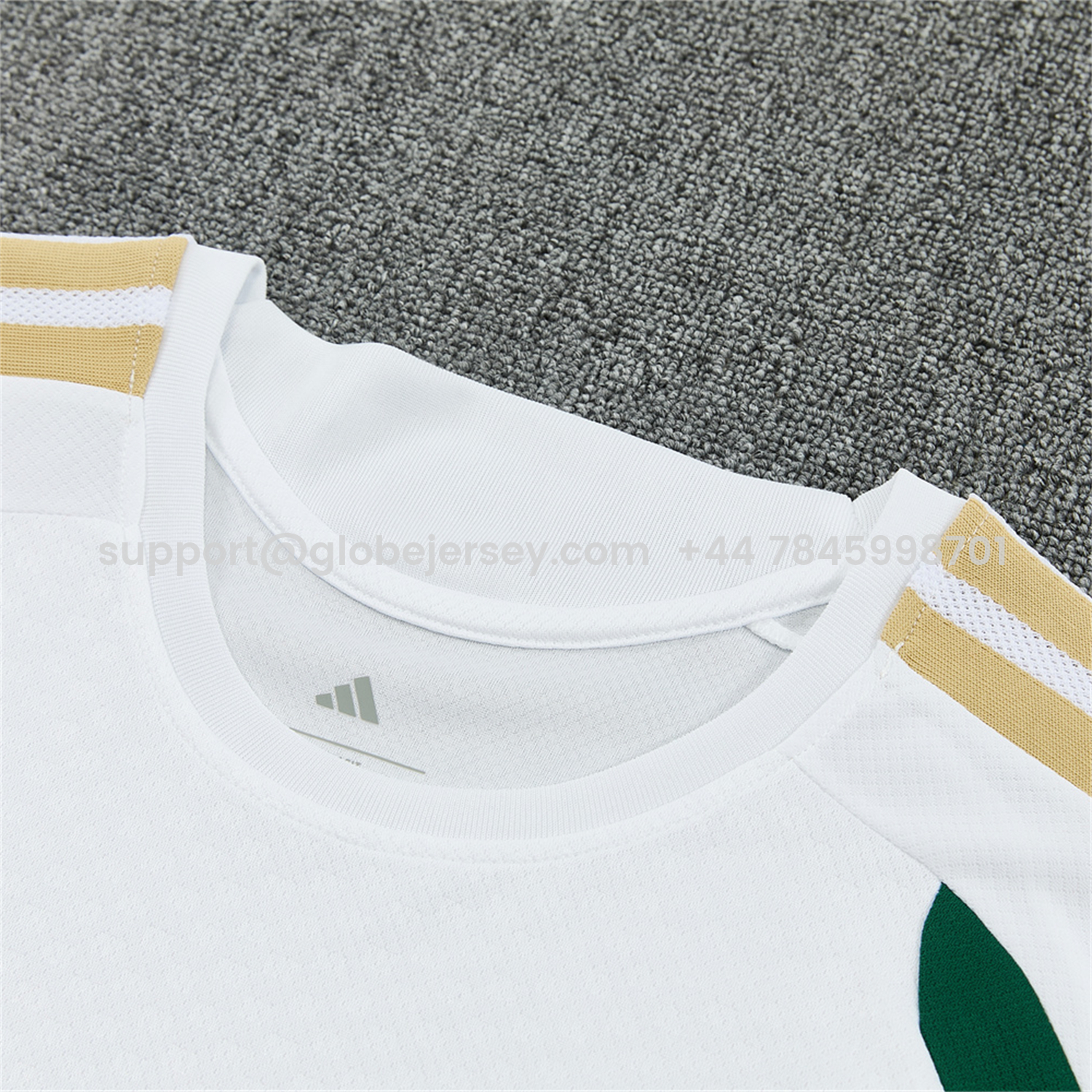 GlobeJersey-Italy 2026 Short-Sleeve Training Set - White With Green Accents Top & Green With White Pants