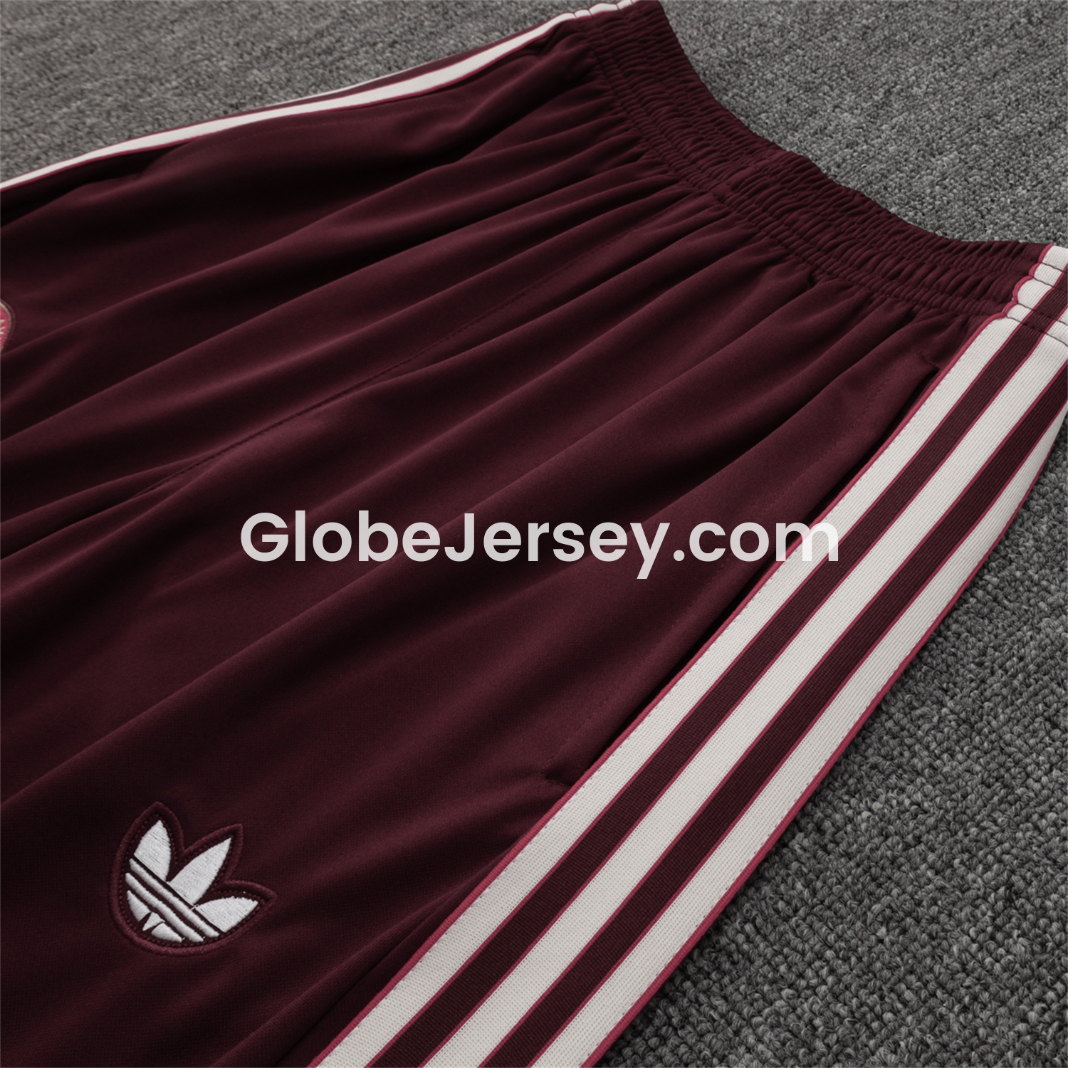 GlobeJersey-Bayern Munich 25-26 Throwback Trefoil Long Sleeves Training Set - Deep Red