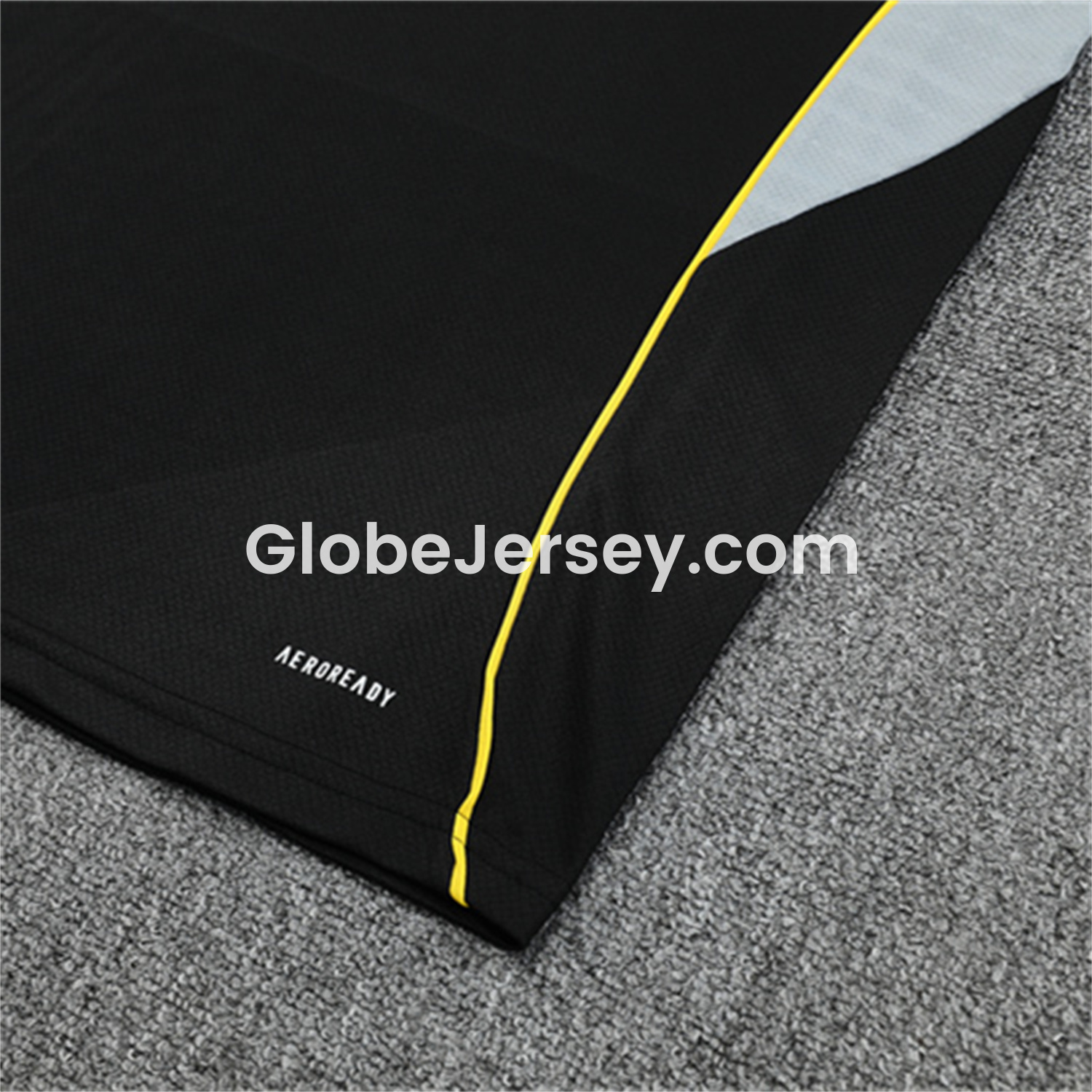 GlobeJersey-Real Madrid 25-26 Short-Sleeve Training Set - Yellow Line Black Top and Black Shorts