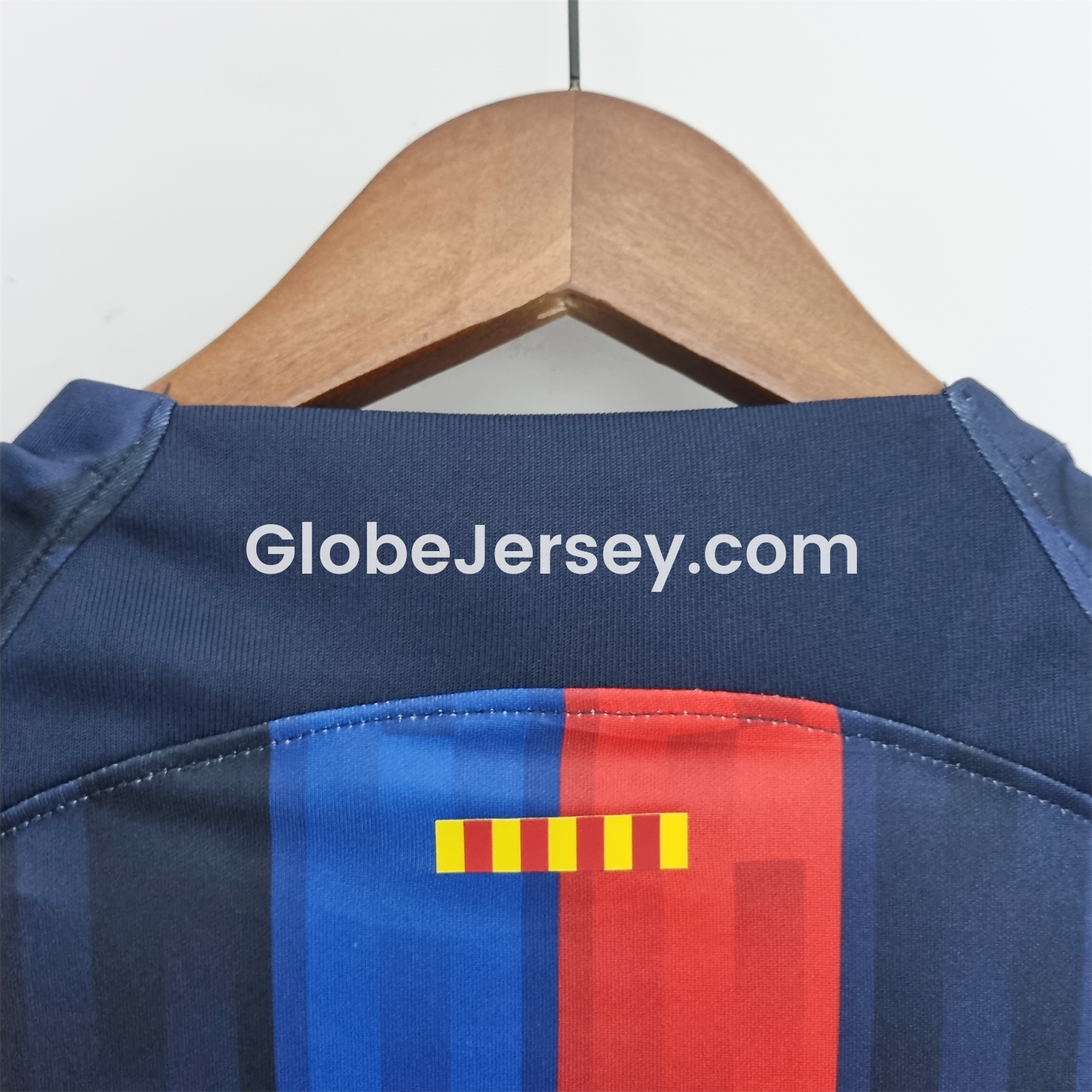 GlobeJersey-Retro Barcelona 22-23 Home Jersey