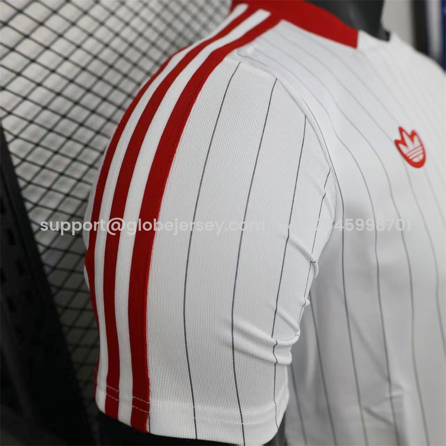 GlobeJersey-Manchester United 25-26 Icon Travel Special Red Jersey - Player Version