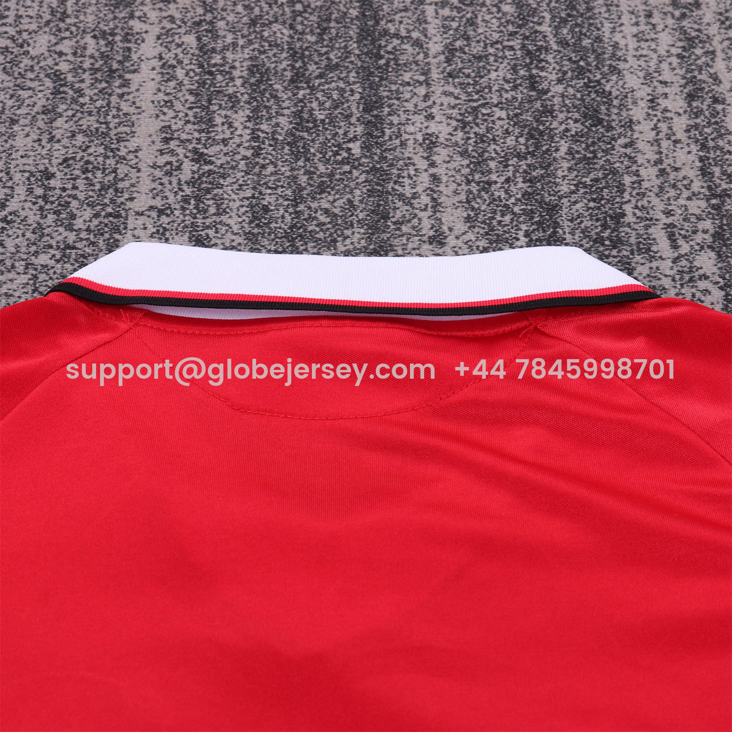 GlobeJersey-Retro Manchester United 1999-00 Home Kids Kit