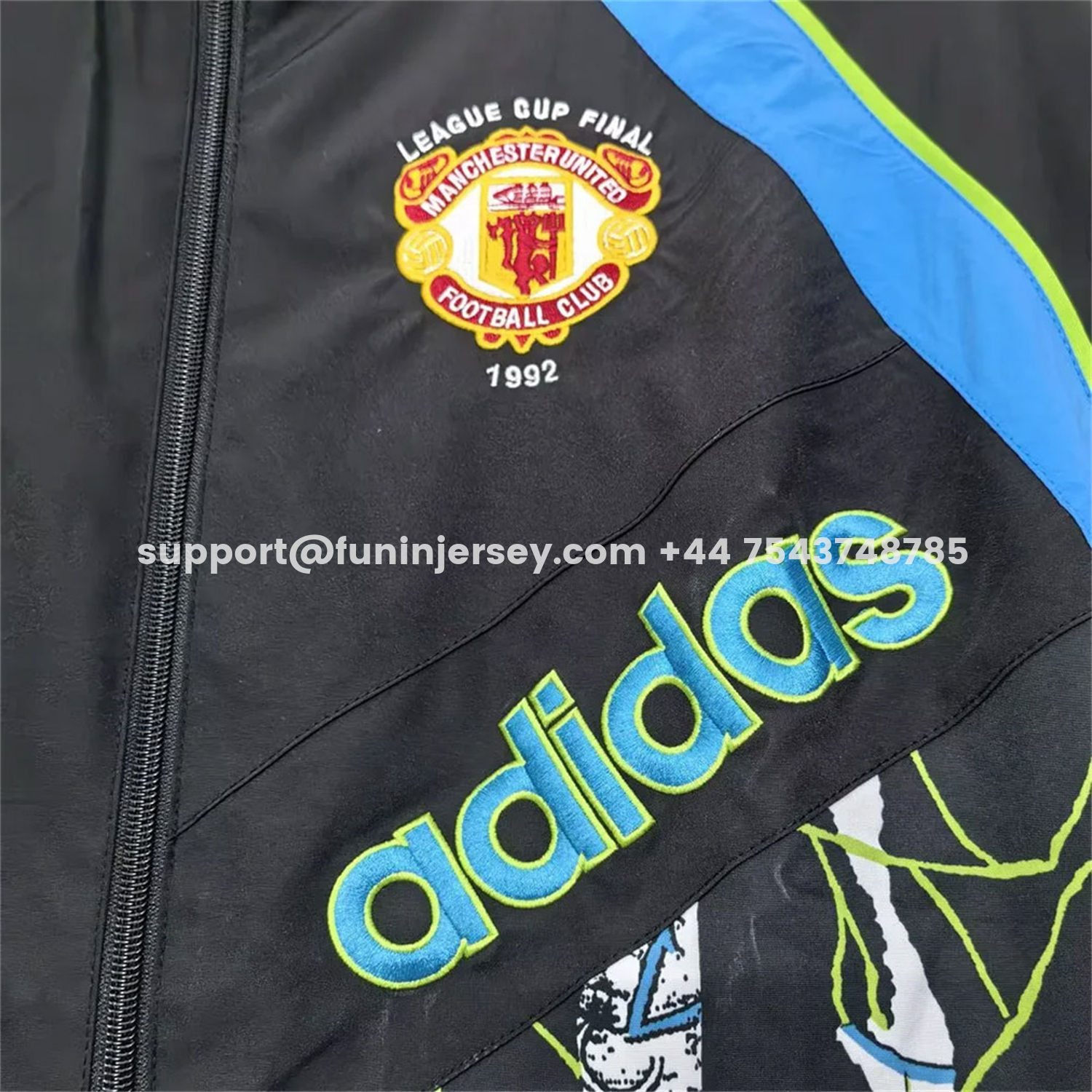 Funinjersey-Manchester United 26-27 90s Woven Vintage Windbreaker Jacket - Red And White
