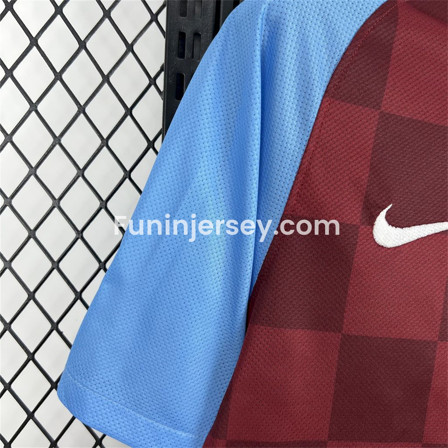 Funinjersey-Retro Aston Villa 2011-12 Home Jersey