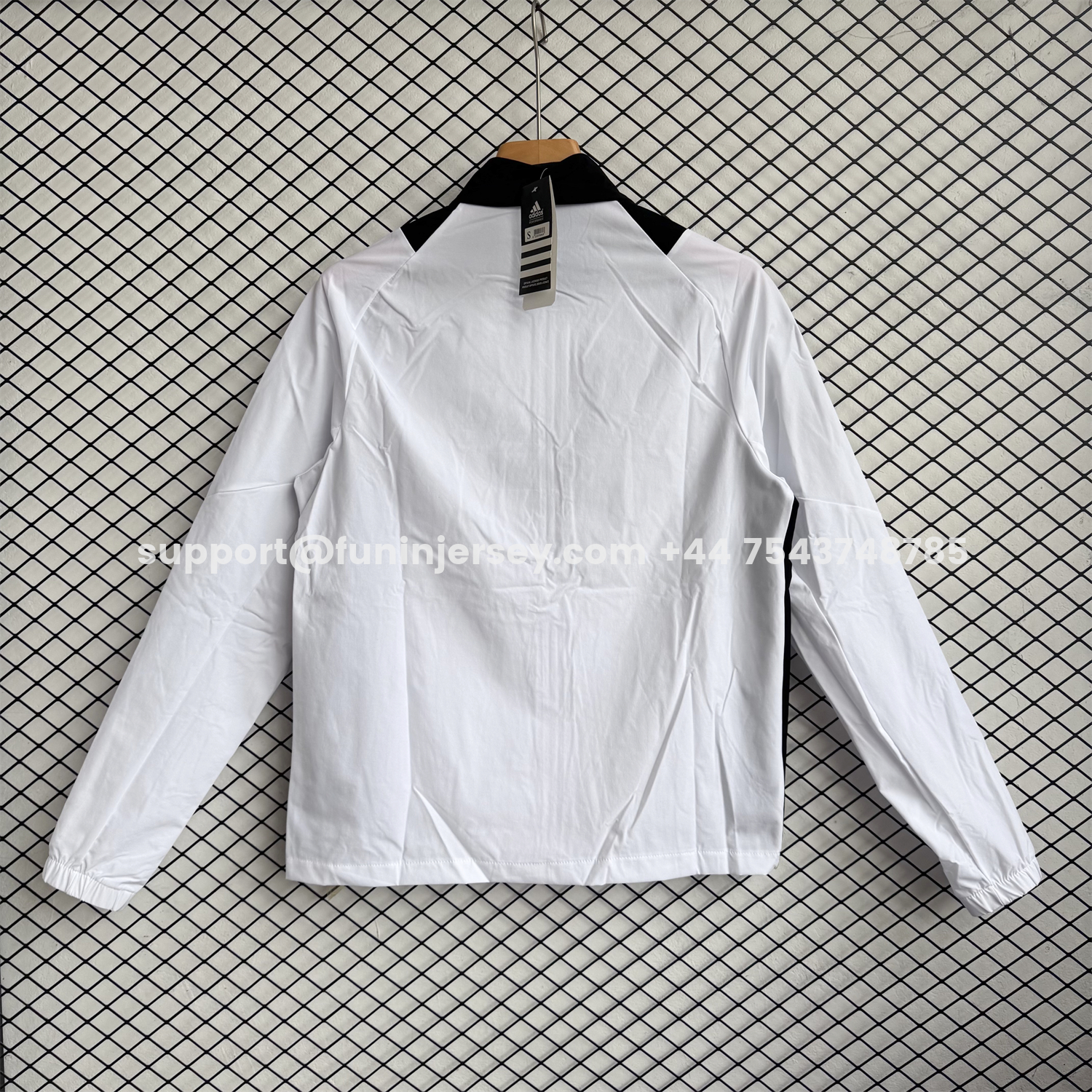 Funinjersey-Real Madrid 25-26 Windbreaker Training Set - White With Black Top and Black Pants