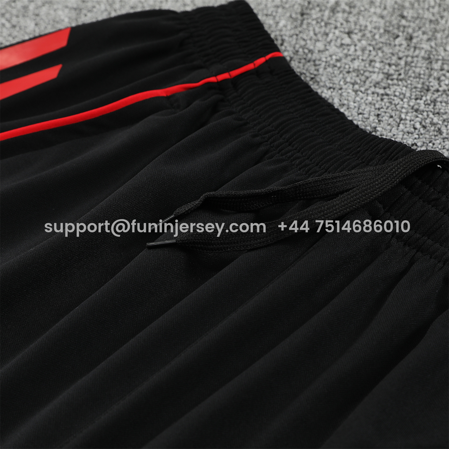 Funinjersey-Manchester United 25-26 Short-Sleeve Training Set - Red Black Blocks White Top & Black Shorts