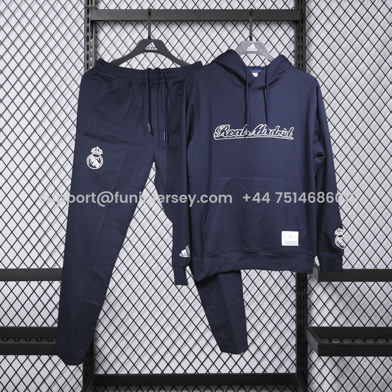 Funinjersey-Real Madrid 25-26 Pure Color Training Hoodie Set - Deep Blue Hoodie and Deep Blue Pants