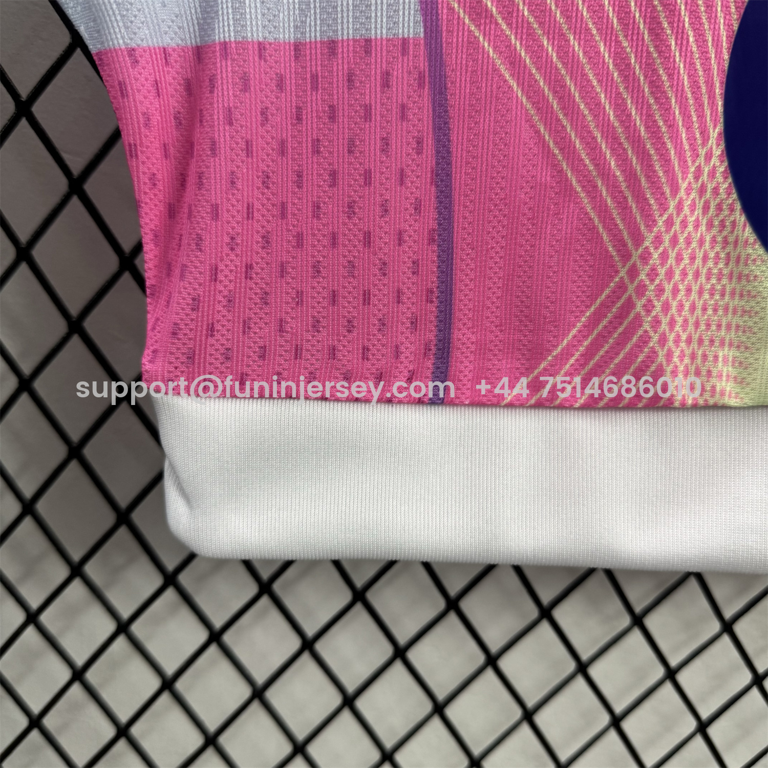 Funinjersey-Women's Barcelona 25-26 T90 Pink Yoga Vest