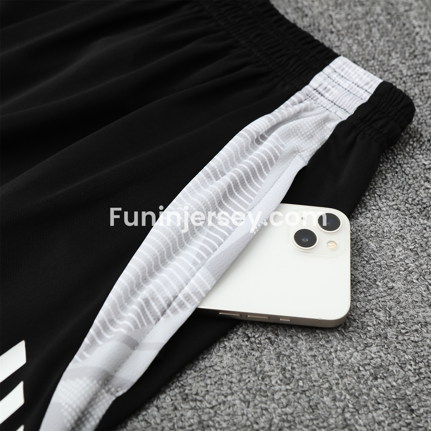 Funinjersey-Real Madrid 25-26 Short-Sleeve Training Set - Green-Black Dragon Top & Black-White Shorts