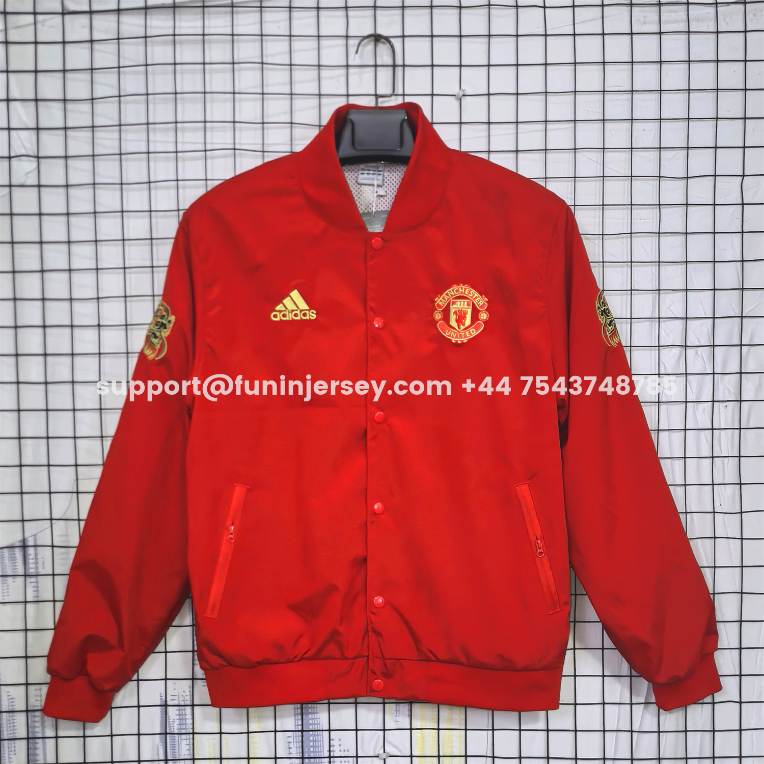 Funinjersey-Retro Manchester United 2019-20 Red Windbreaker Jacket
