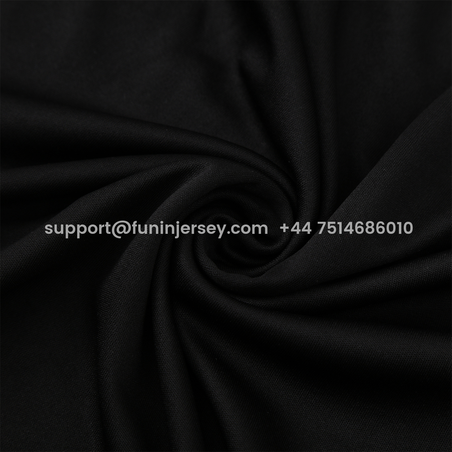 Funinjersey-Manchester United 25-26 Vest Training Set - Black And Light Grey Vest & Black Shorts