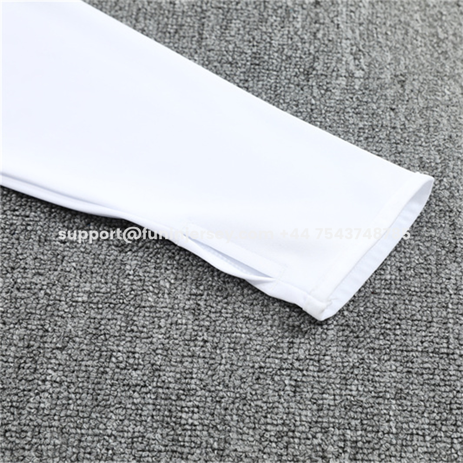 Funinjersey-Real Madrid 25-26 Long Sleeve Training Set - White Top & Black Pants