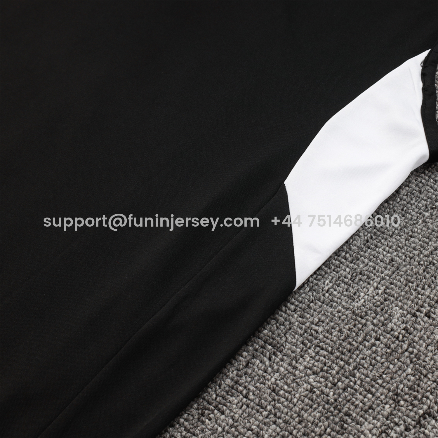 Funinjersey-Liver.pool 25-26 Vest Training Set - Black Vest & Black Shorts