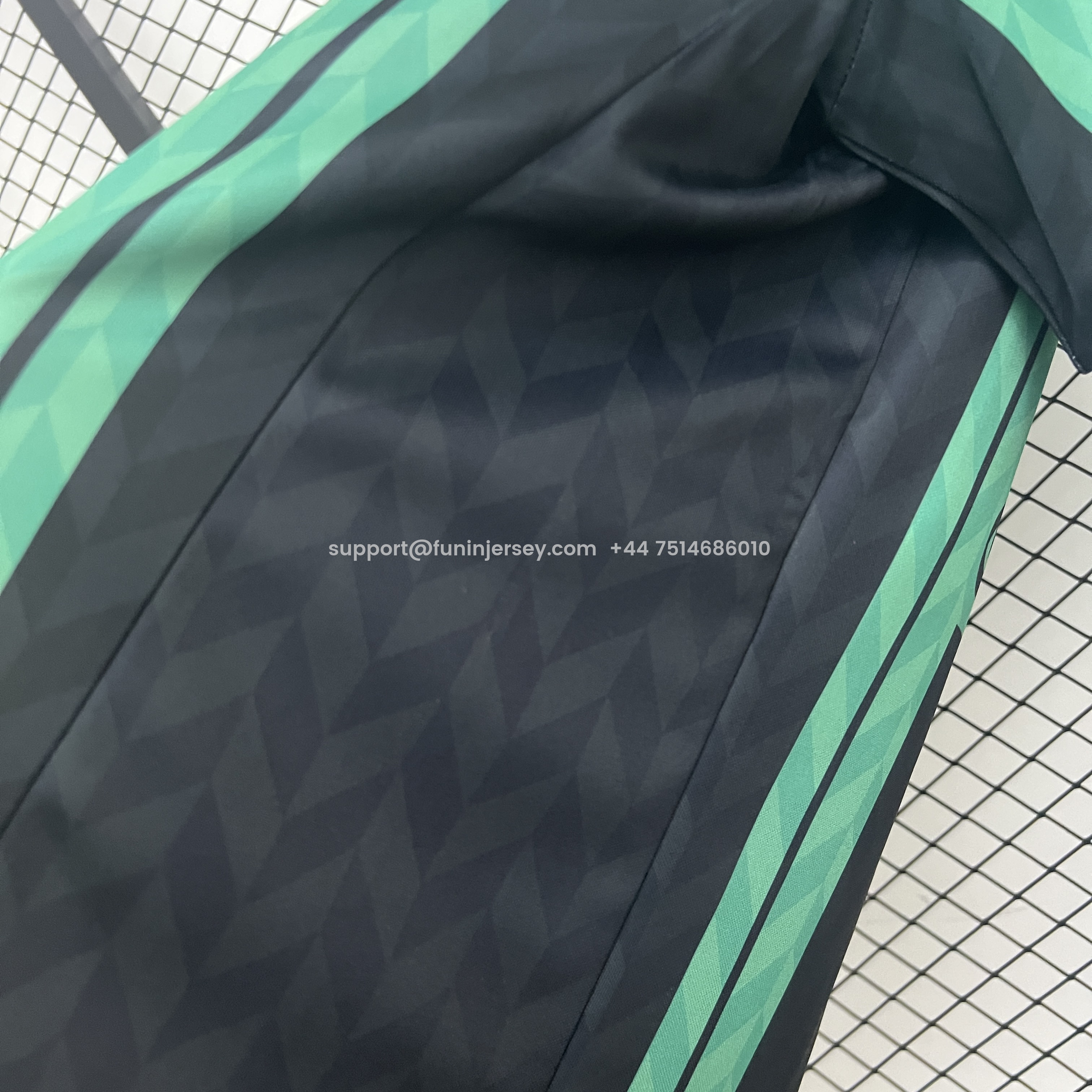 Funinjersey-Real Betis 25-26 Green Black Throwback Special Jersey - Fans Version