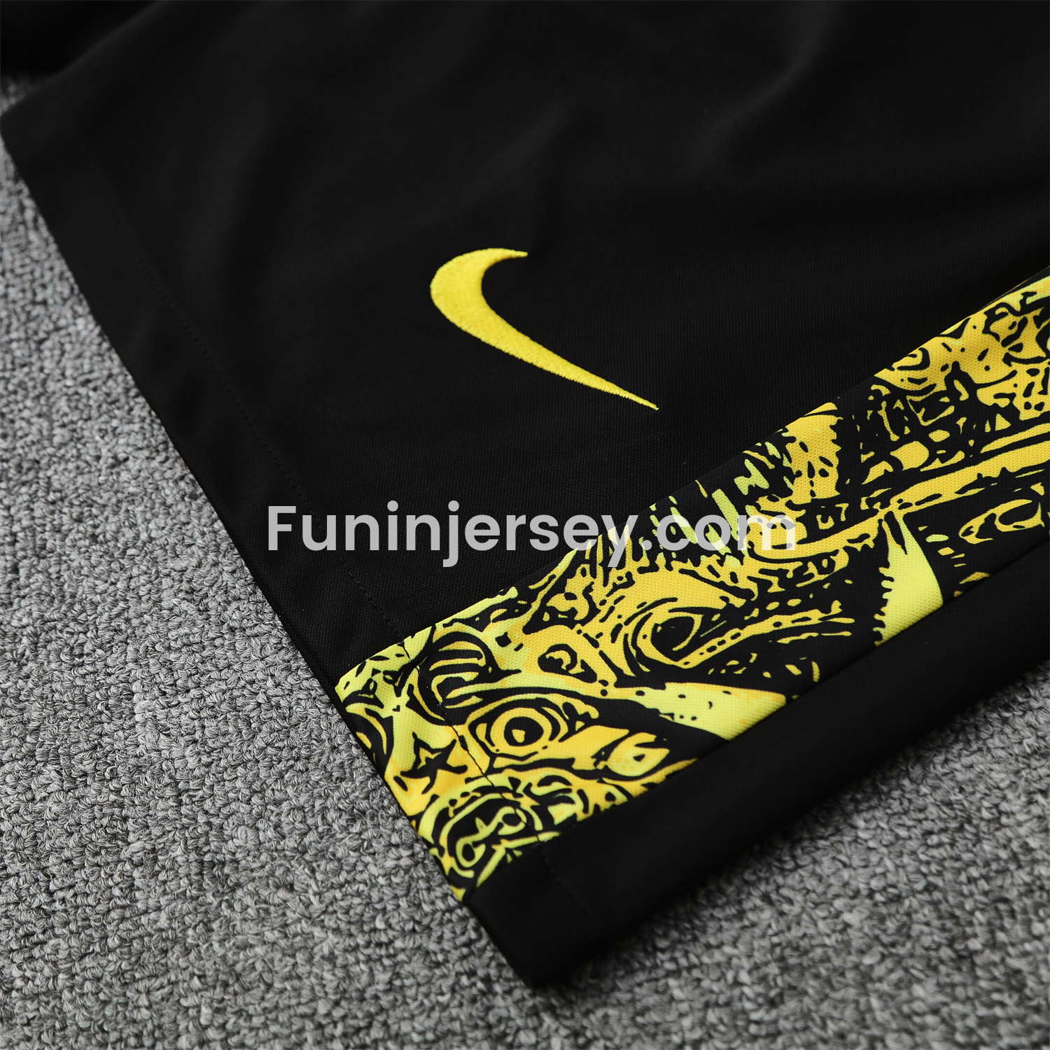 Funinjersey-Brazil 25-26 Yellow Jesus Statue Vest Training Set - Yellow Vest & Black Shorts