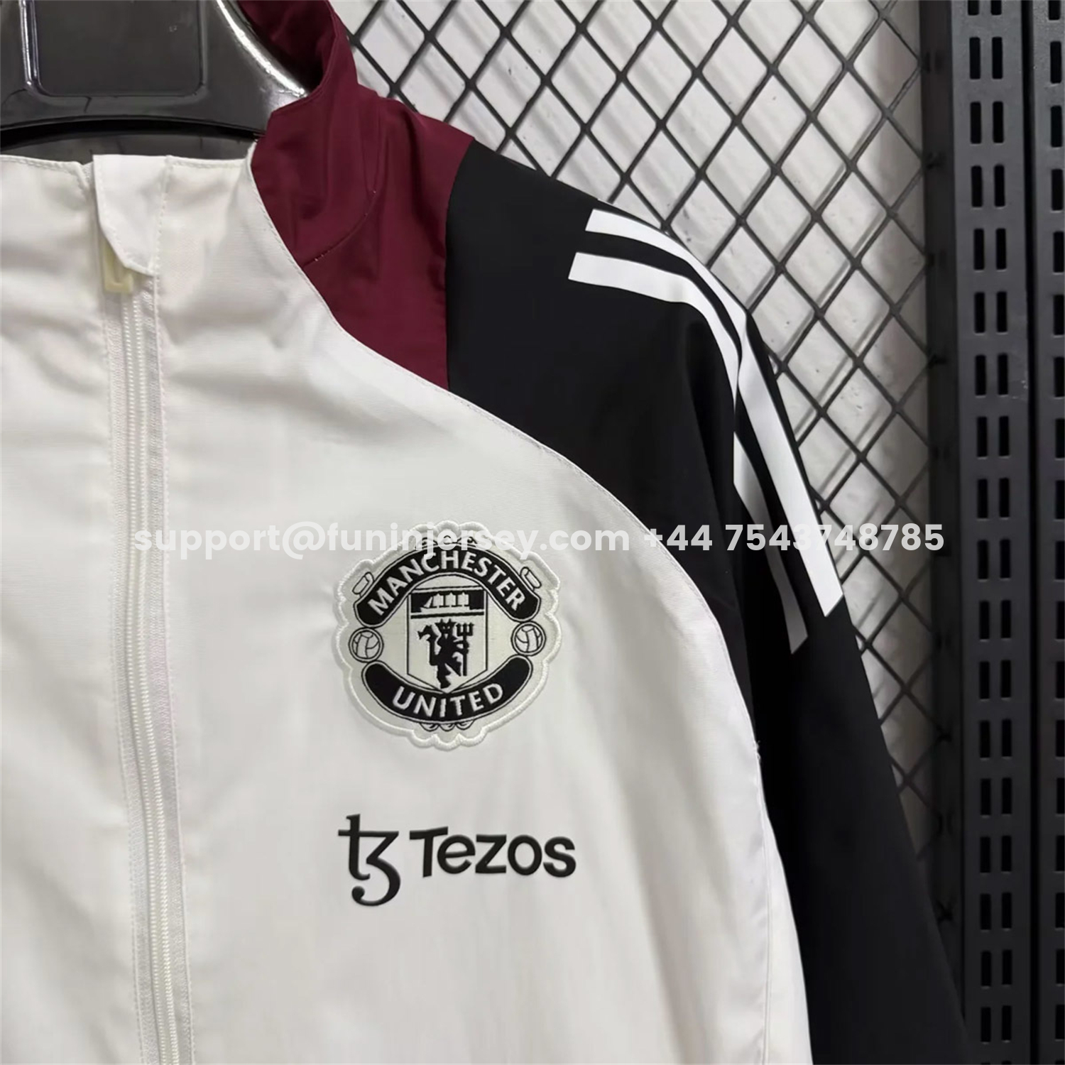 Funinjersey-Manchester United 25-26 Training Windbreaker Jacket - White With Black