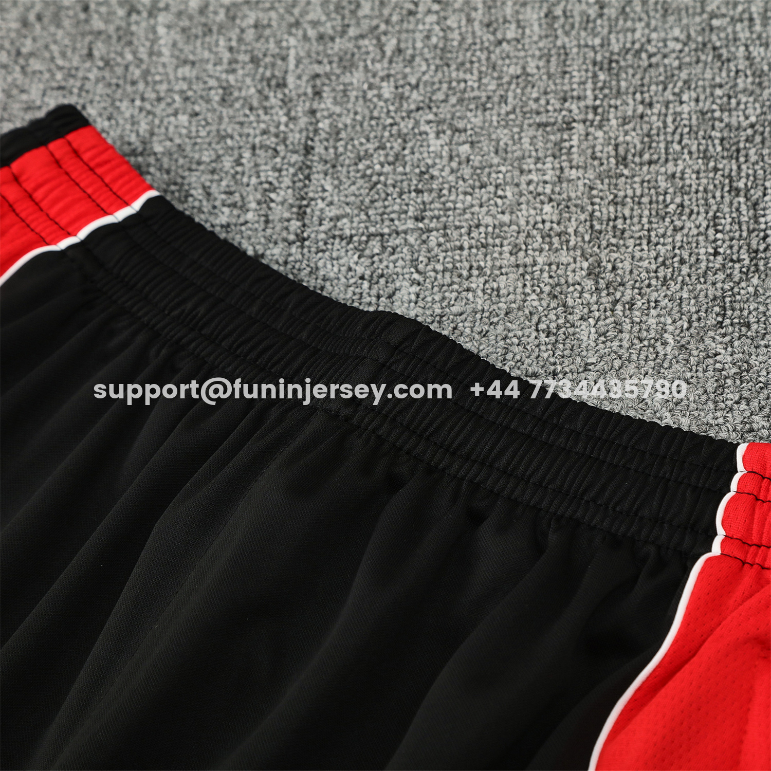 Funinjersey-Manchester United 25-26 Vest Training Set - Red Edge White Vest & Black Shorts