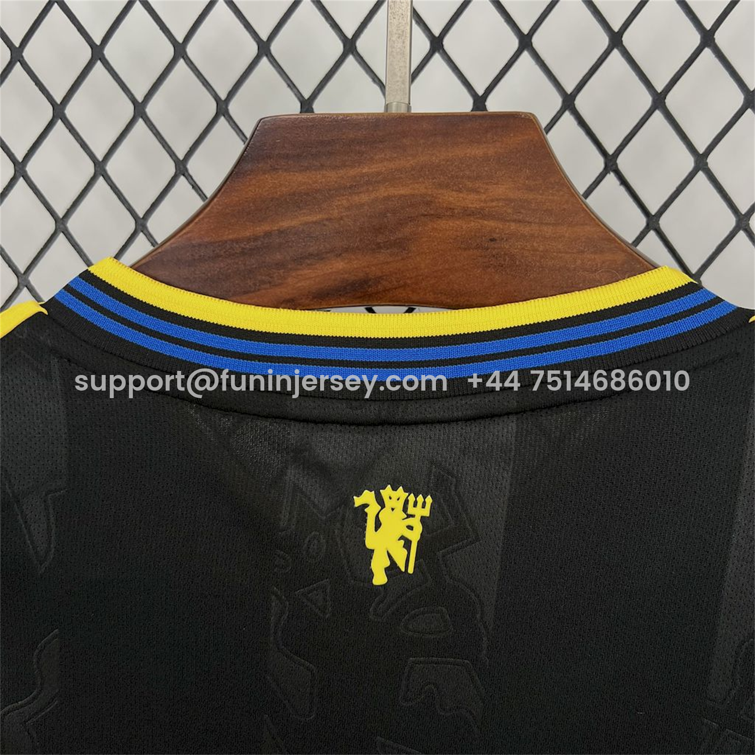 Funinjersey-Women's Manchester United 25-26 Third Jersey