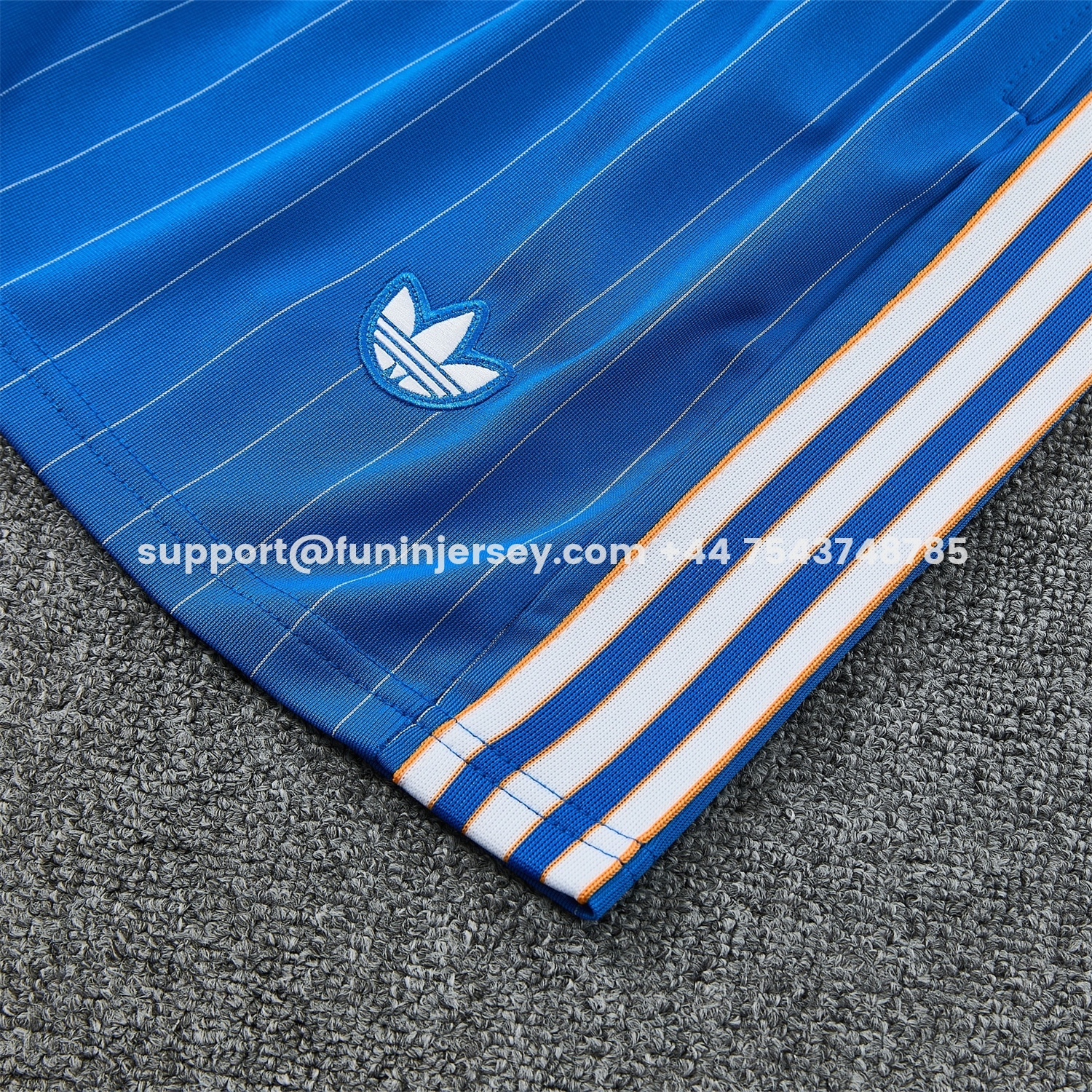 Funinjersey-Real Madrid 25-26 Retro Style Vest Training Set - Blue With White Stripes Top & Pants