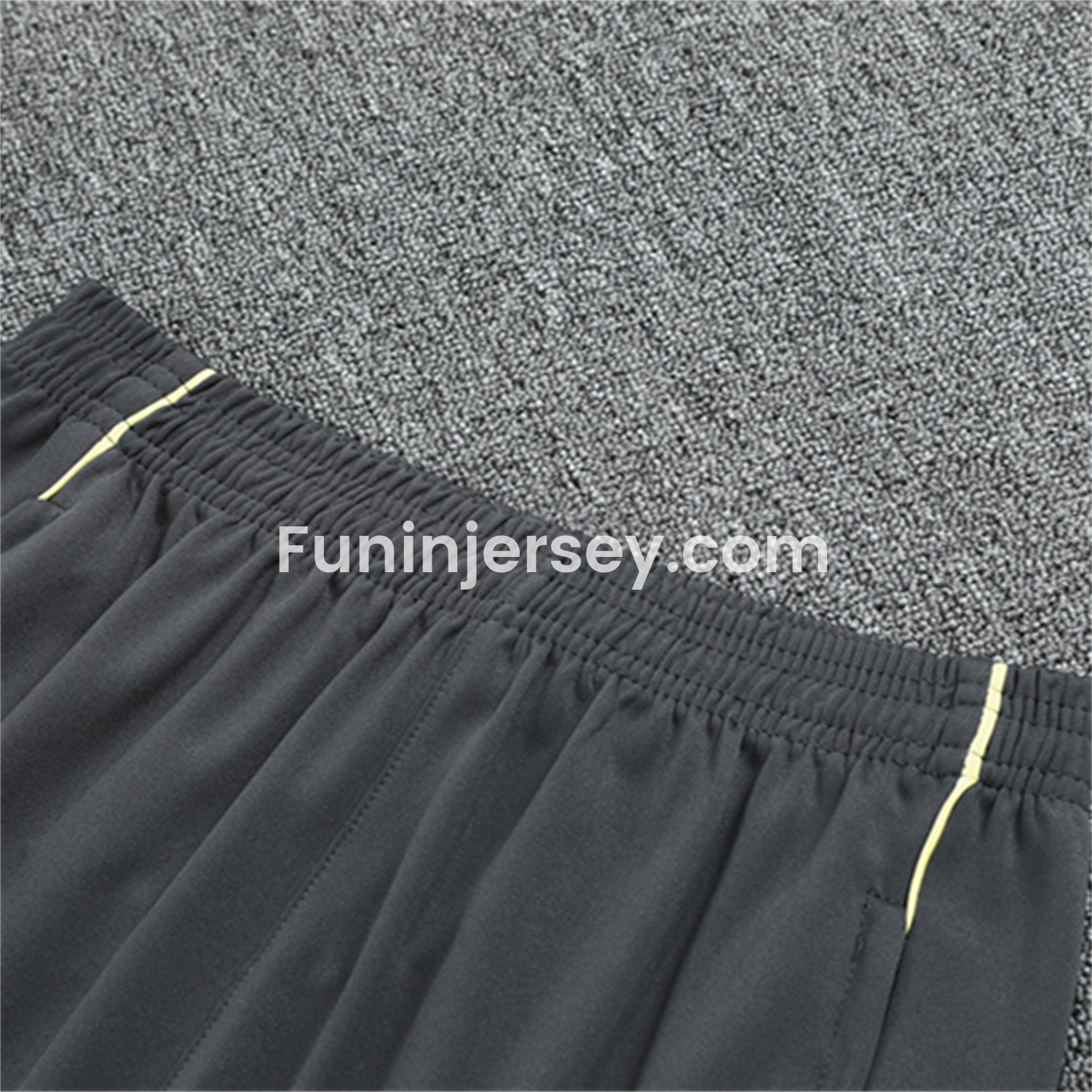 Funinjersey-Real Madrid 25-26 Kid Long Sleeves Training Set - Yellow Top & Gray Pants