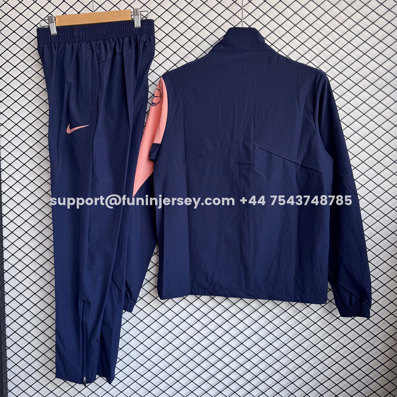 Funinjersey-Barcelona 25-26 Windbreaker Training Set - Blue With Pink Black Top and Pants