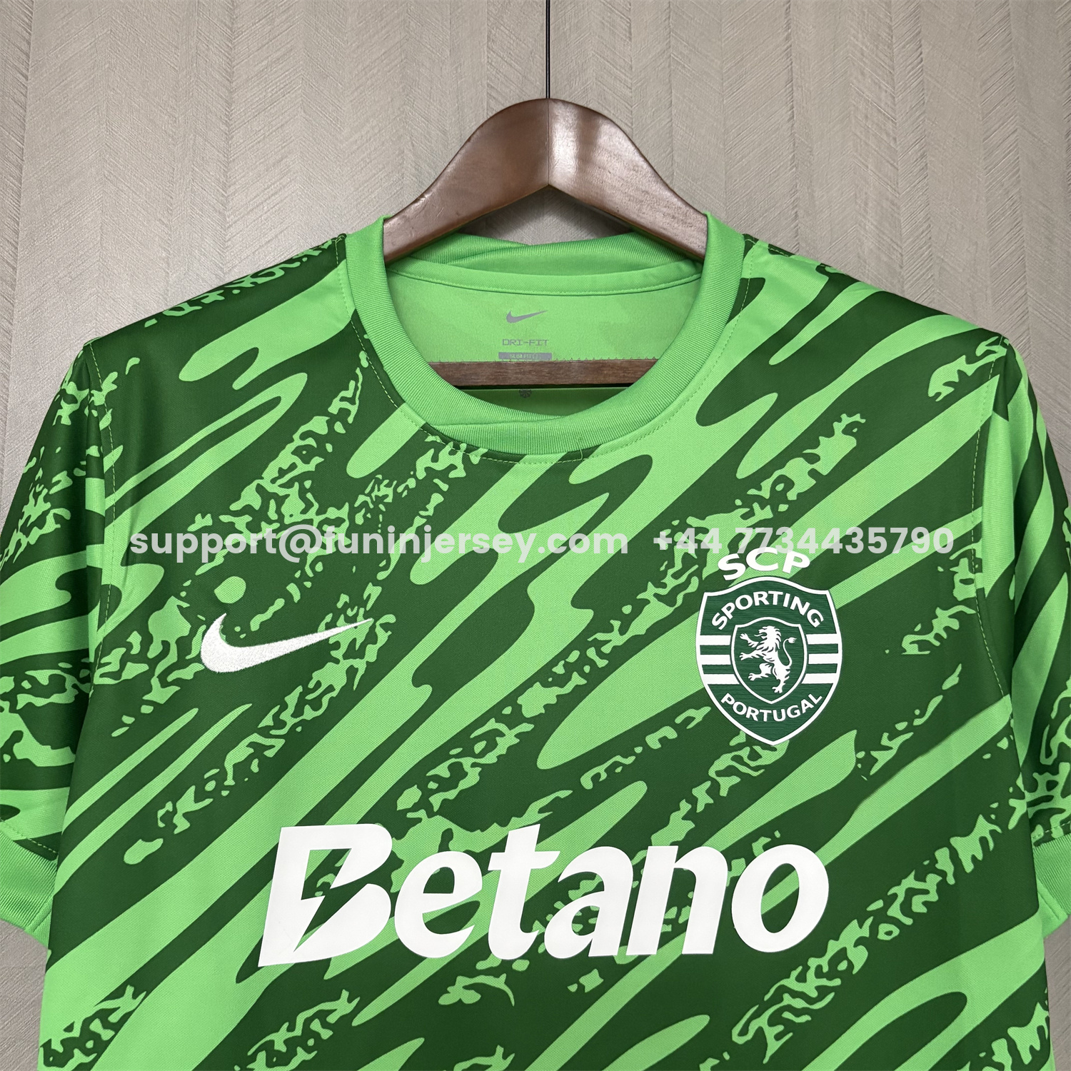 Funinjersey-Sporting CP 25-26 Green Goalkeeper Jersey - Fans Version