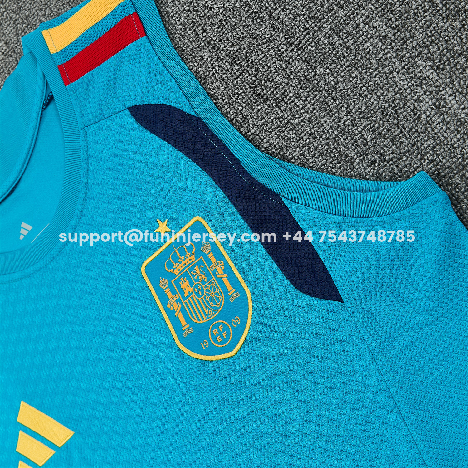 Funinjersey-Spain 2026 Vest Training Set - Light Blue Top & Dark Blue Pants