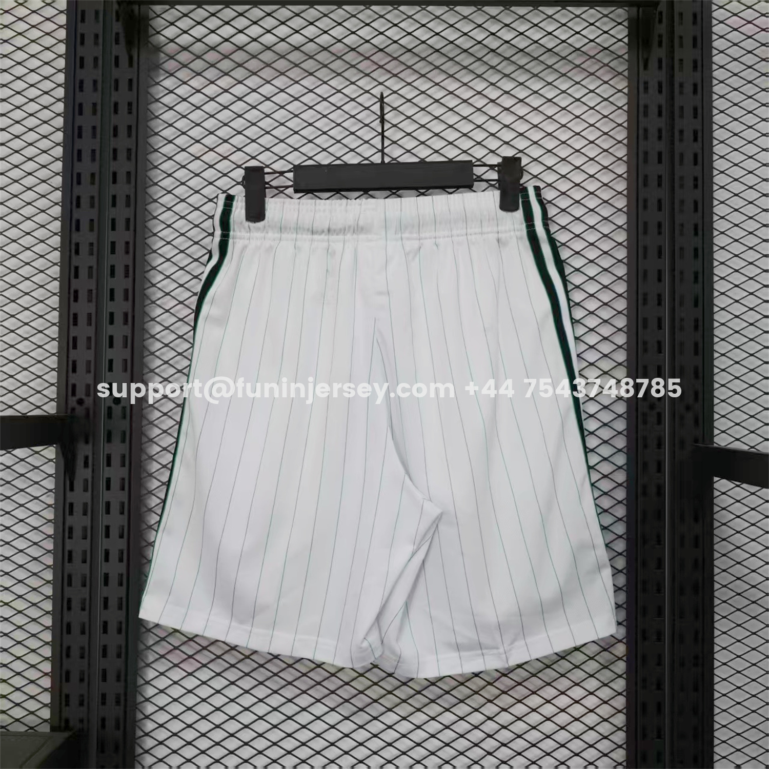 Funinjersey-Liver.pool 25-26 Trefoil White Travel Shorts - Player Version