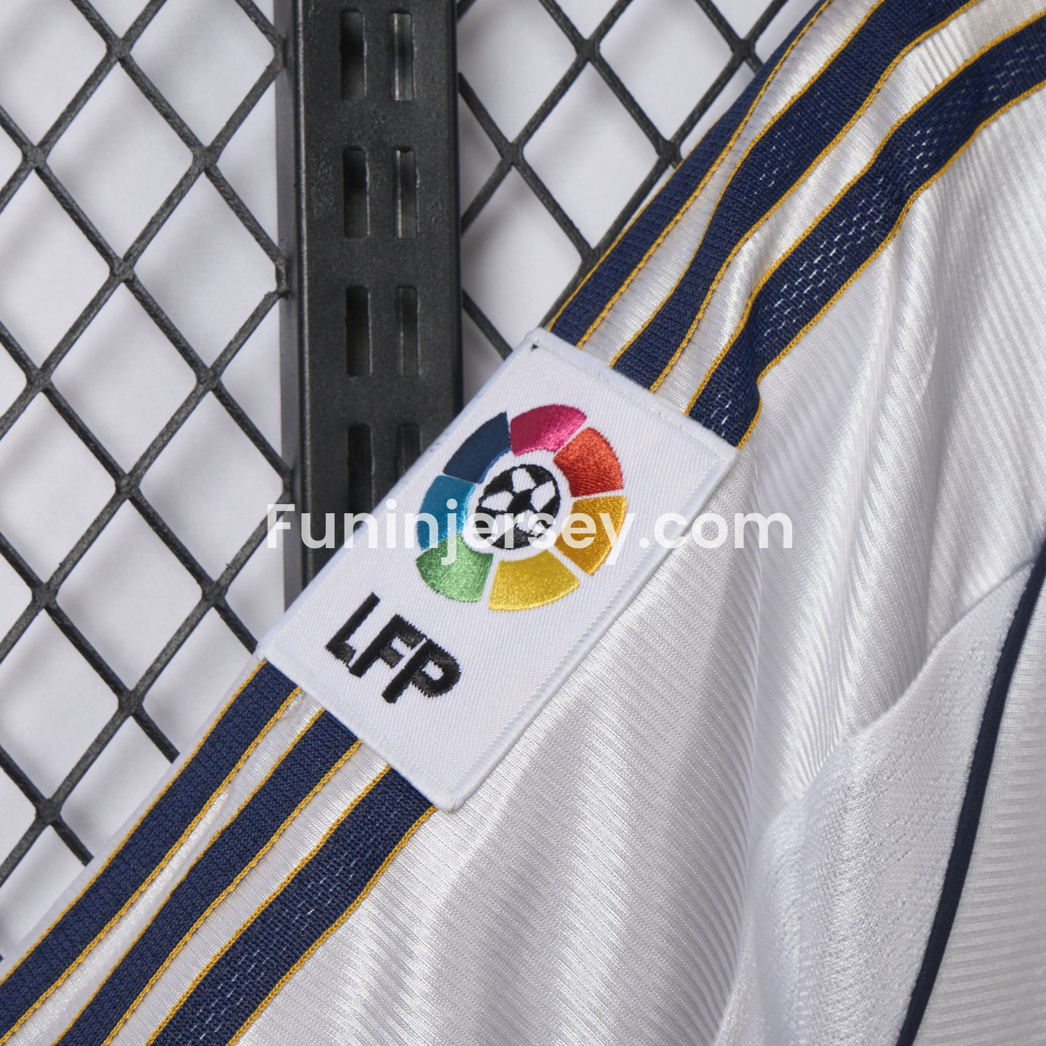 Funinjersey-Retro Real Madrid 1998-00 Home Stadium Jersey