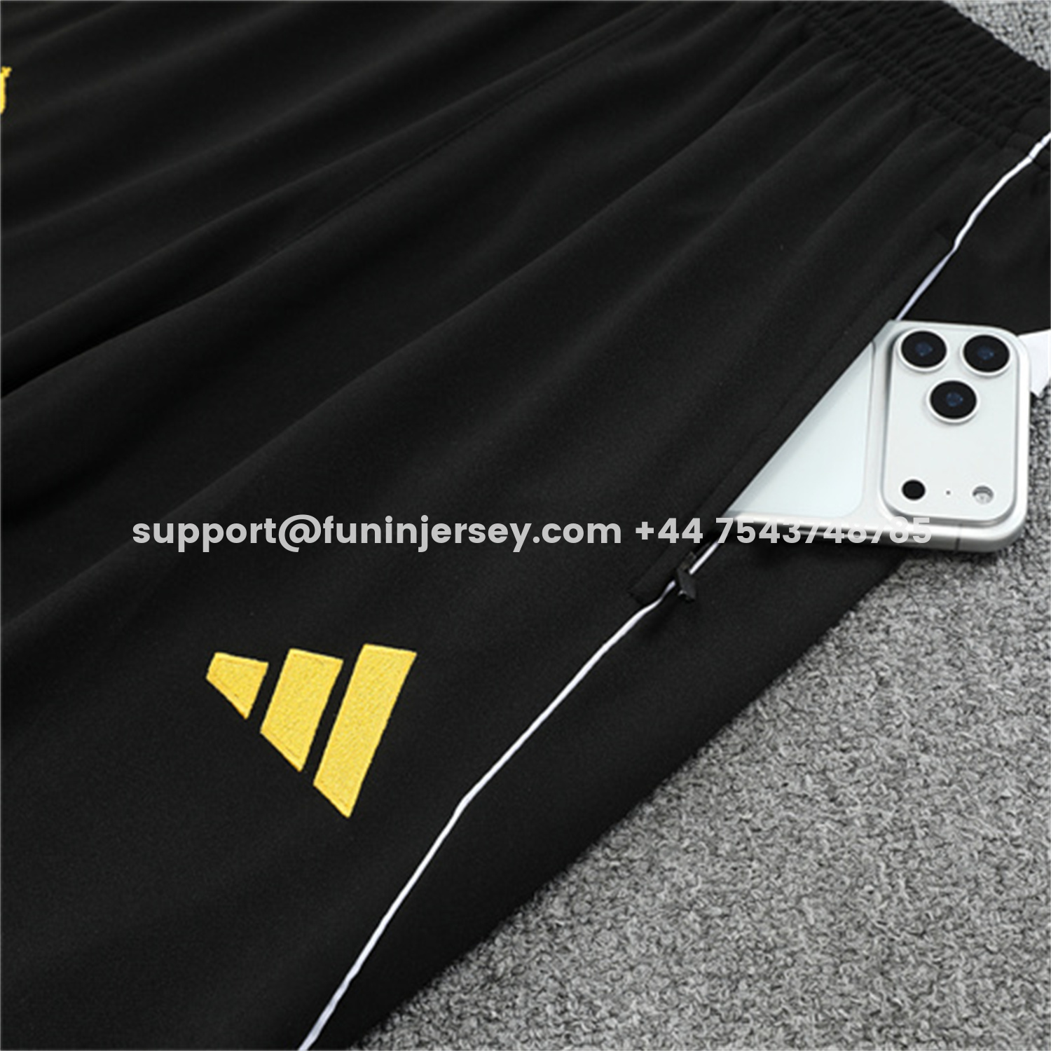 Funinjersey-Real Madrid 25-26 Kids Long Sleeve Training Set - White Top & Black Pants