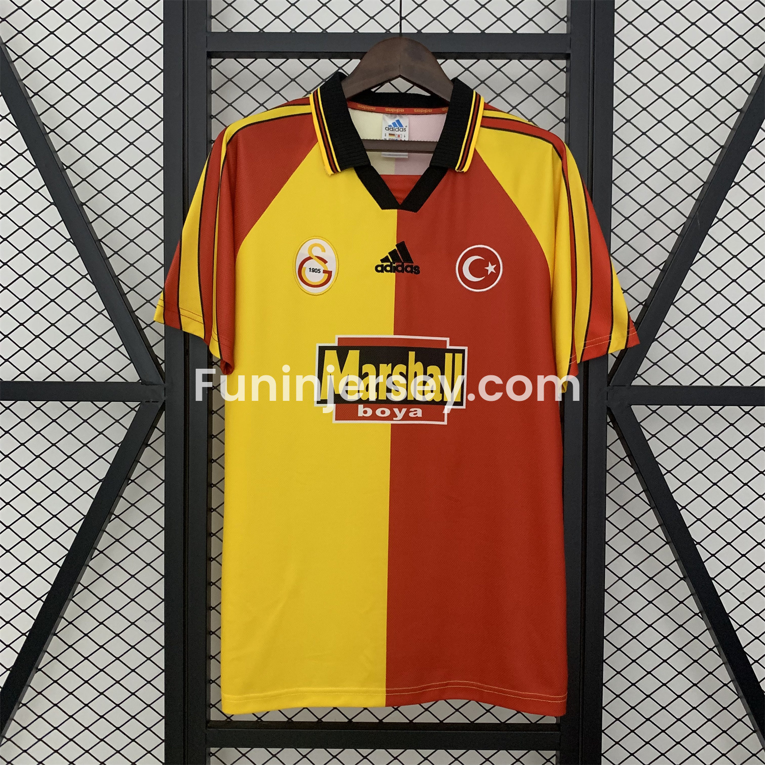 Funinjersey-Retro Galatasaray 1998-99 Home Jersey