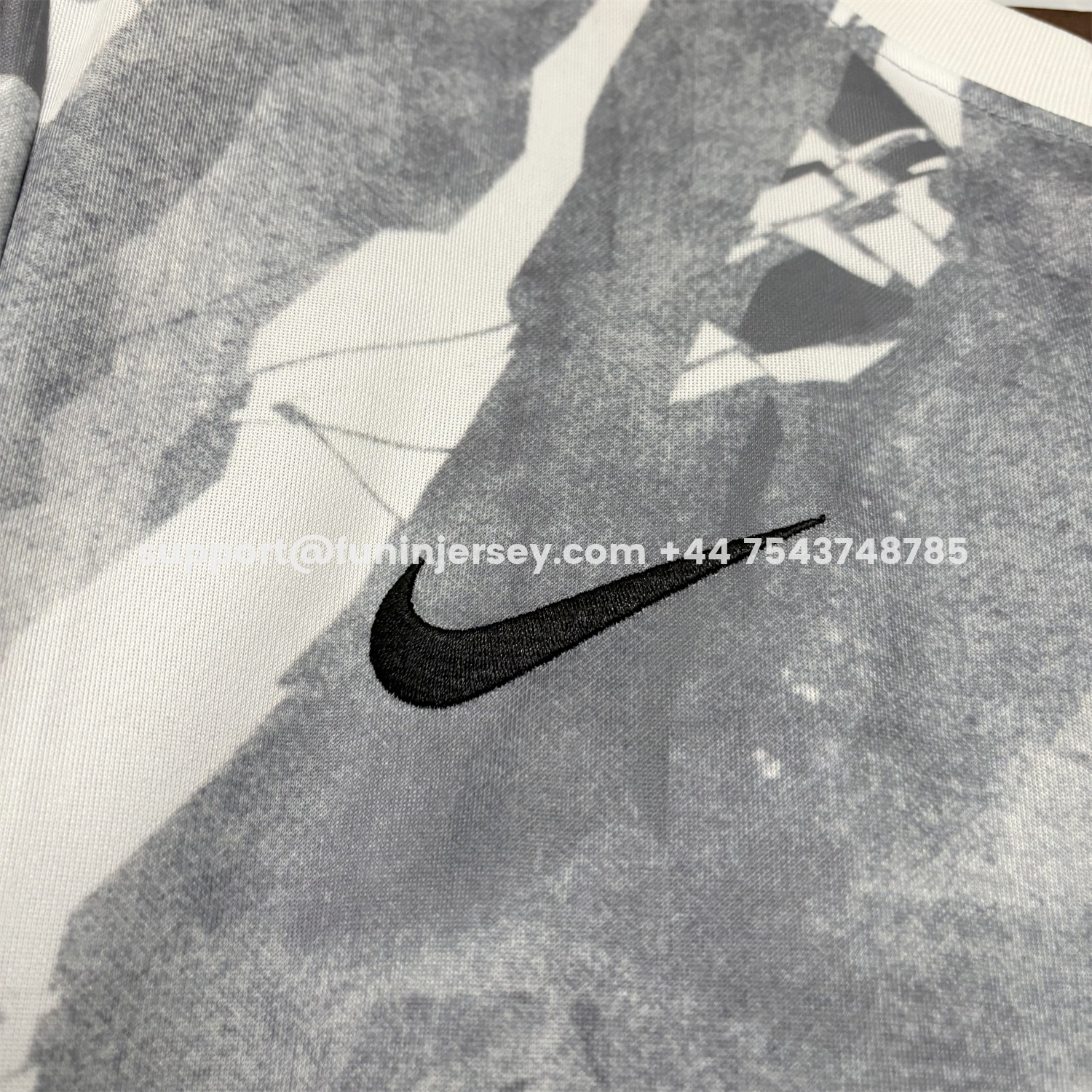 Funinjersey-Vasco da Gama 26-27 Grey Pre-Match Training Jersey - Fans Version