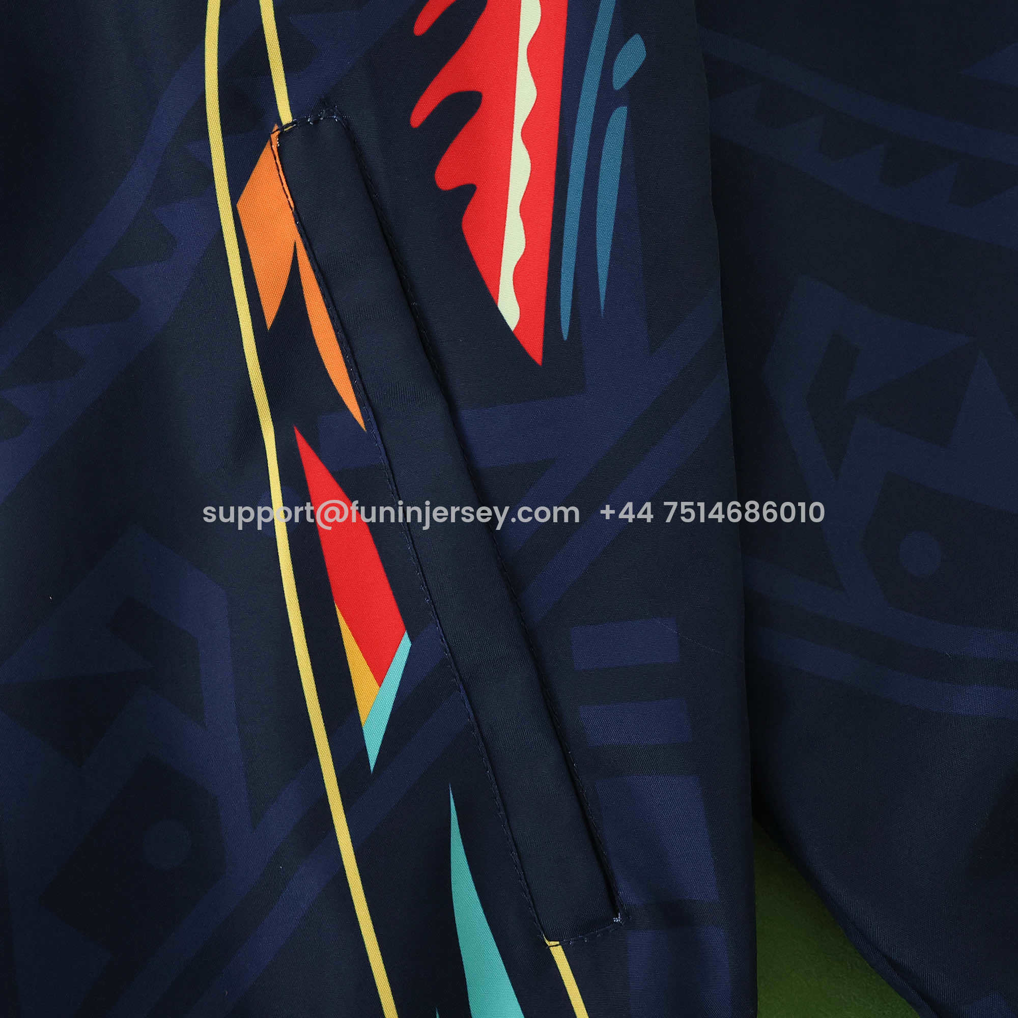 Funinjersey-Club América 25-26 Throwback Double Sided Reversible Windbreaker - Blue & Black