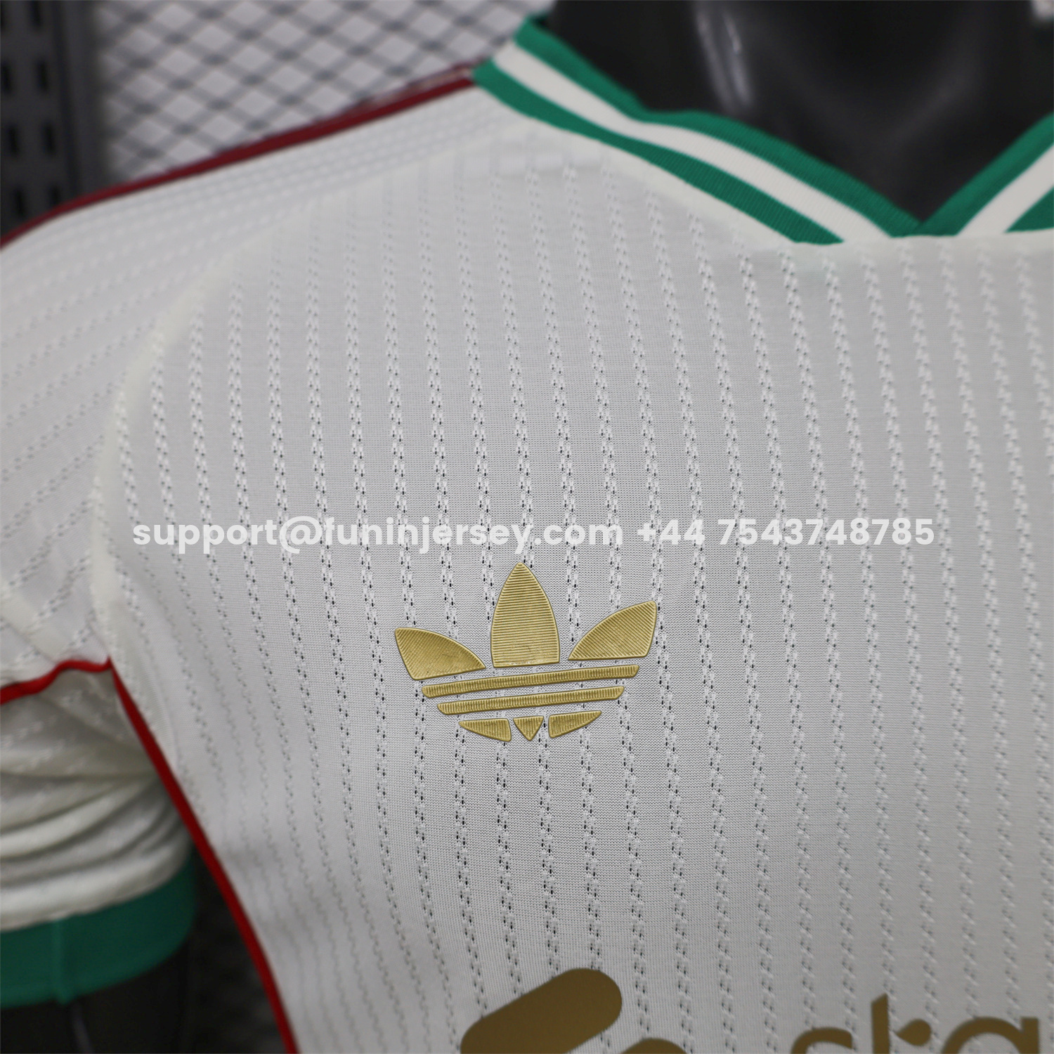 Funinjersey-Liver.pool 25-26 Gold Lines Retro Casual Style White Jersey - Player Version