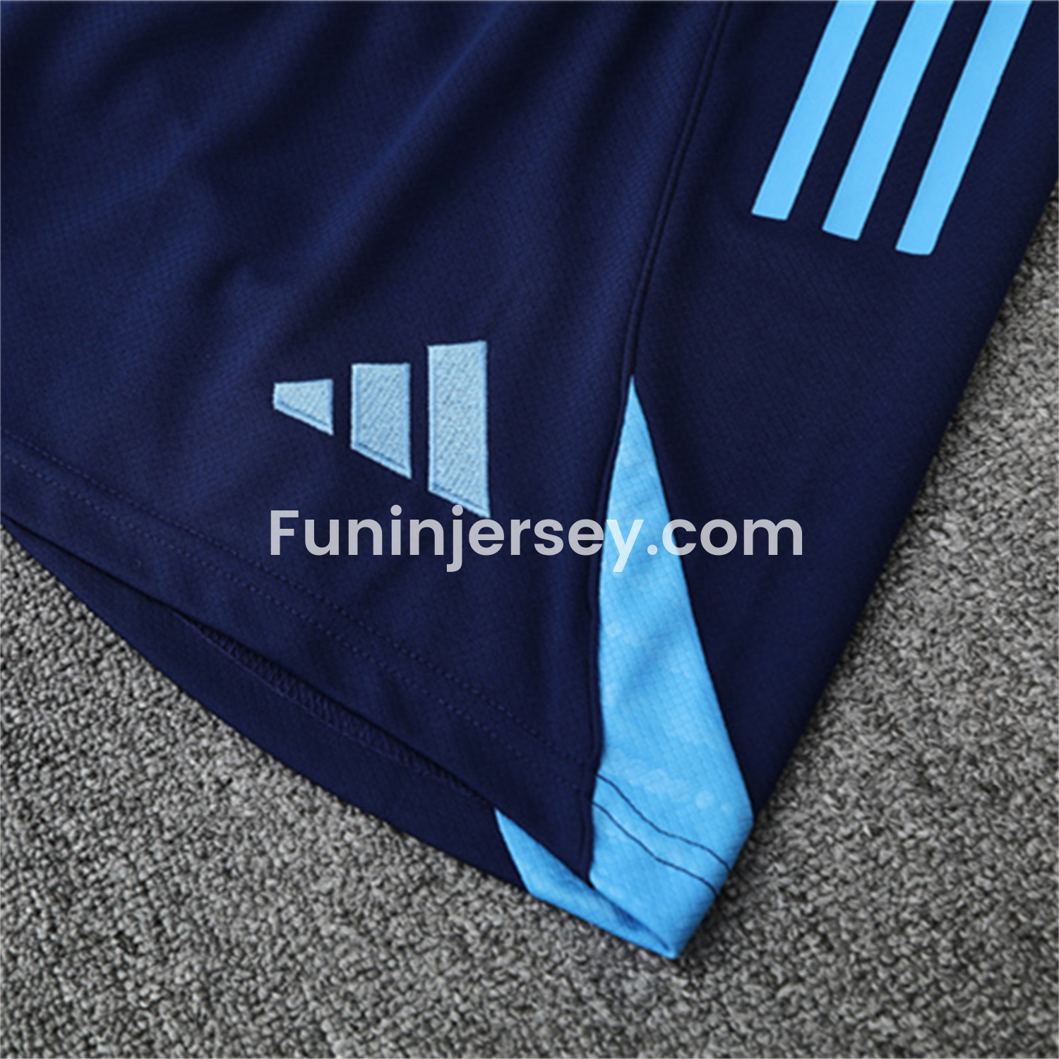 Funinjersey-Real Madrid 25-26 Pre-Match Kids Short-Sleeve Training Set - Blue-Gray Camouflage Top and Blue Shorts