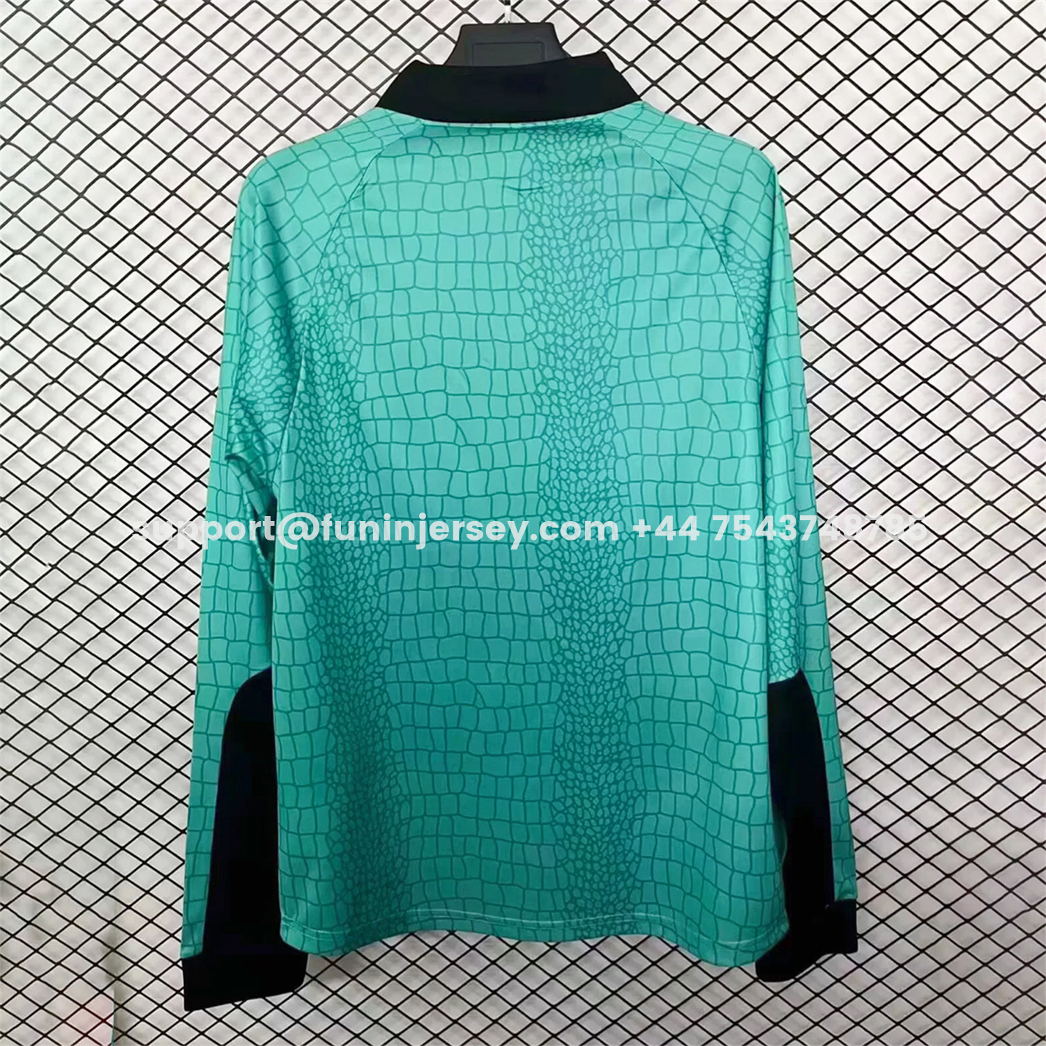 Funinjersey-Retro Newcastle United 1997-98 Long Sleeves Cyan Goalkeeper Jersey
