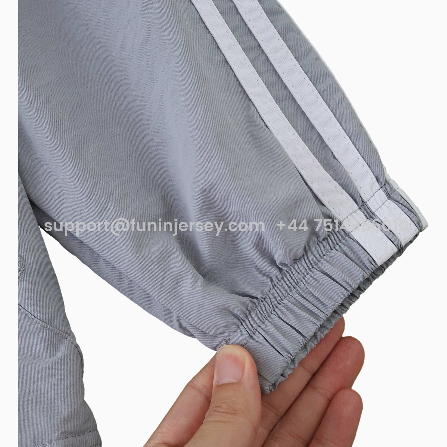 Funinjersey-Bayern Munich 25-26 Grey Throwback Windbreaker Jacket - Grey