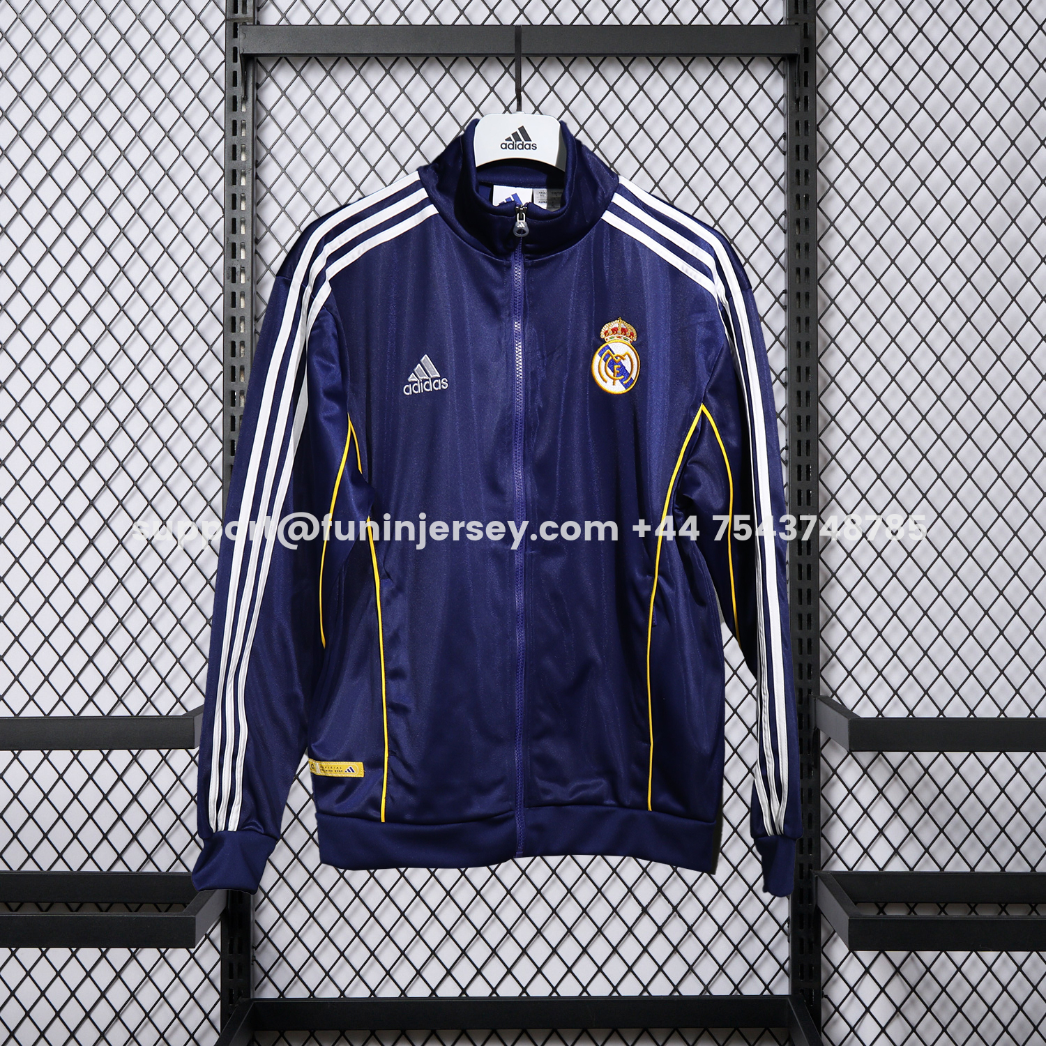 Funinjersey-Real Madrid 25-26 Pure Color Yellow Lines Training Set - Dark Blue Top and Dark Blue Pants
