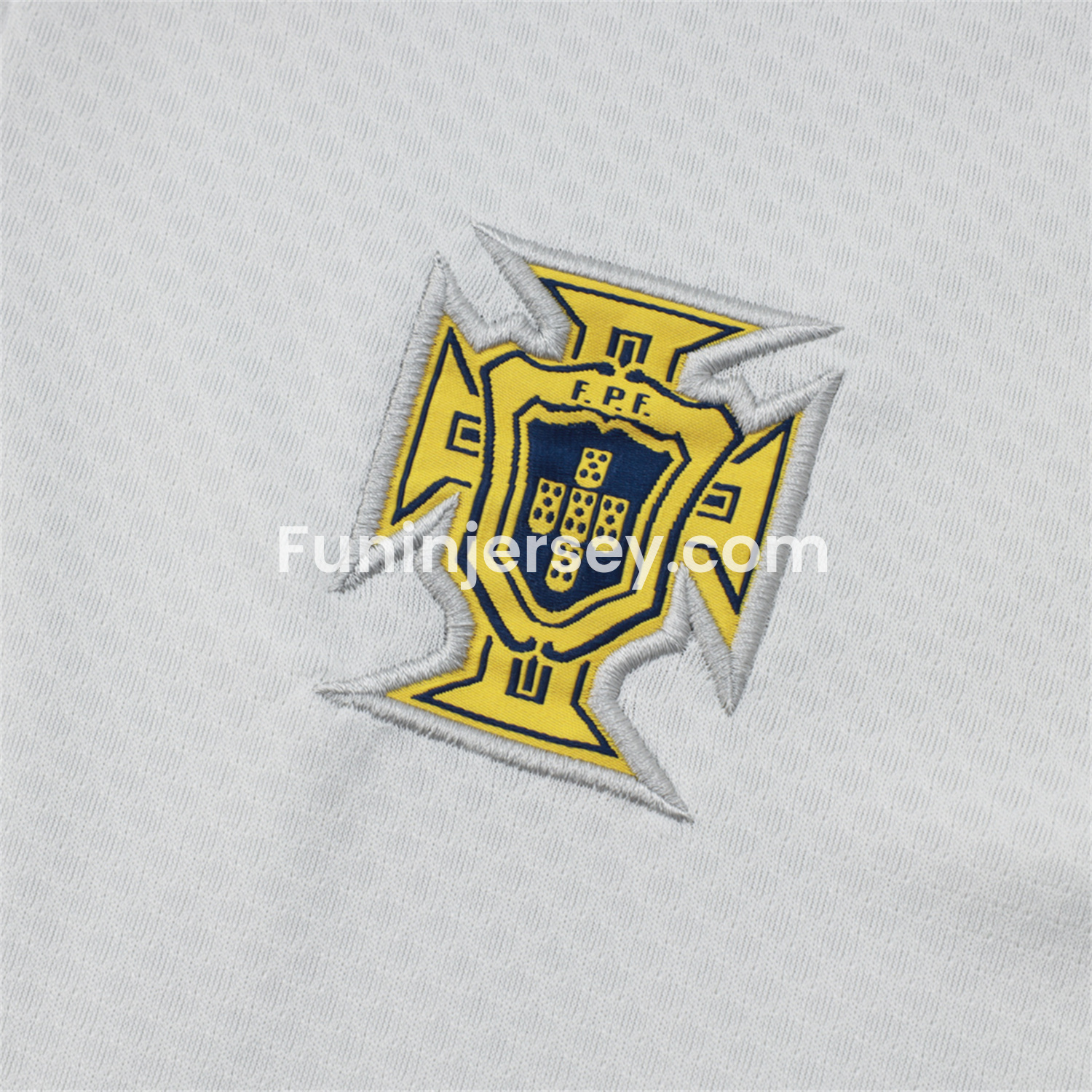 Funinjersey-Portugal 25-26 Long Sleeve Training Set - Off White Top and Deep Blue Pants