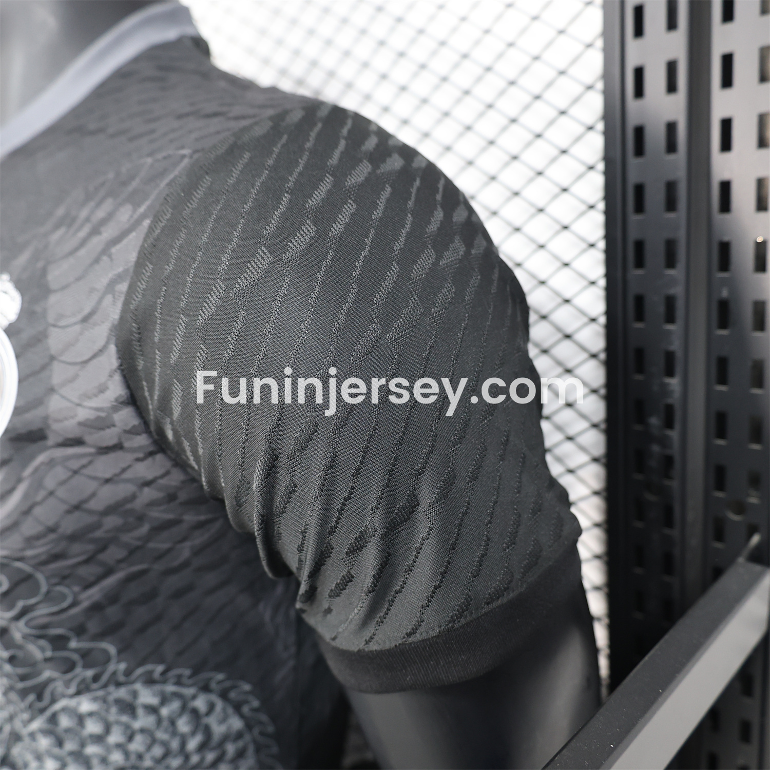 Funinjersey-Real Madrid 25-26 Grey Chinese Loong and Auspicious Clouds Line Drawing Black Jersey - Player Version